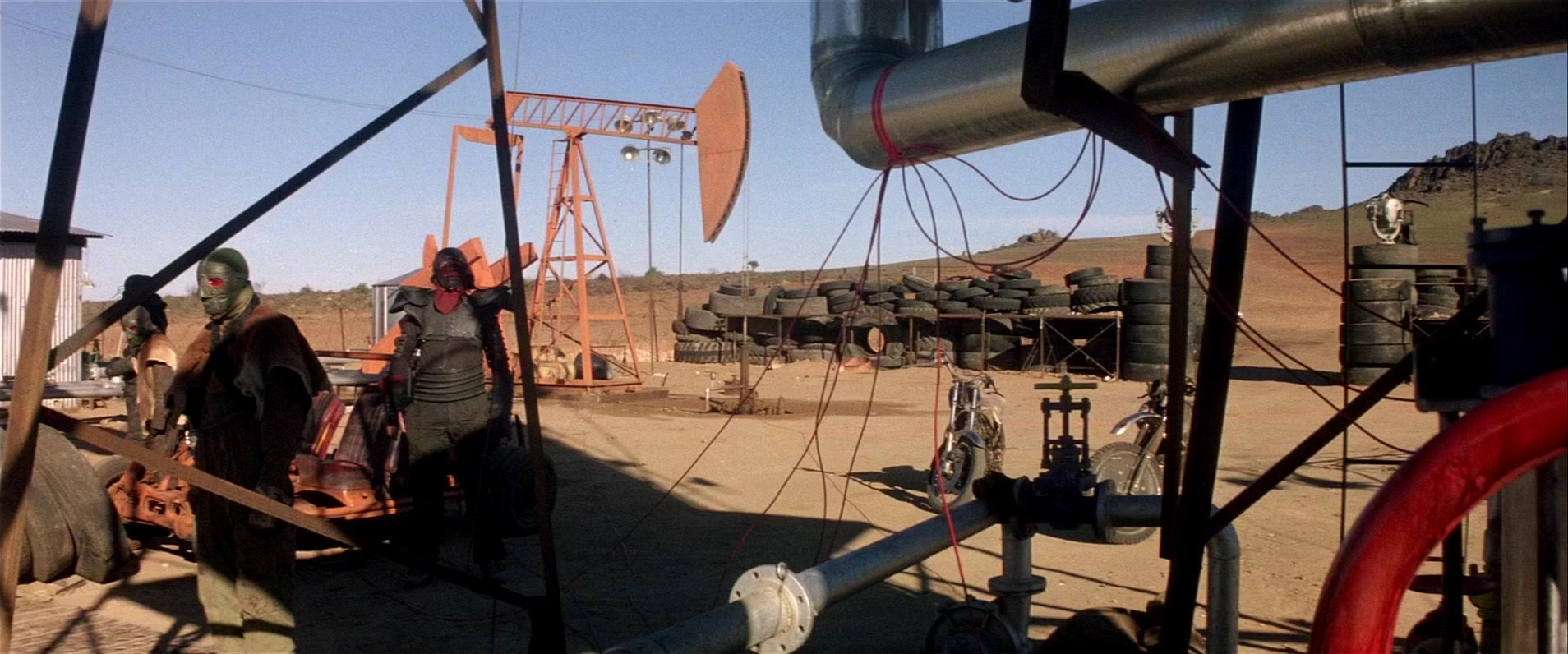 Mad Max 2 (1981), wide, 2.40:1 — film still