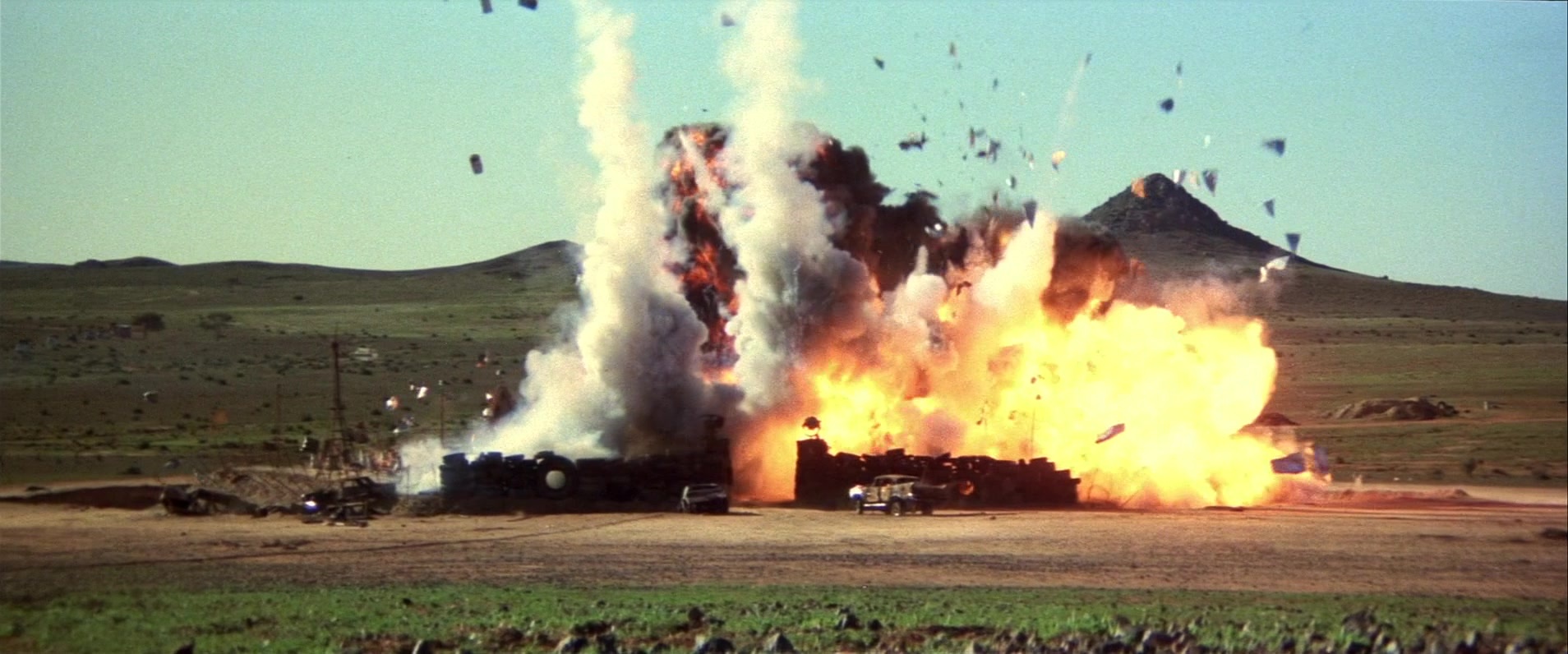 Mad Max 2 (1981), wide, 2.40:1 — film still