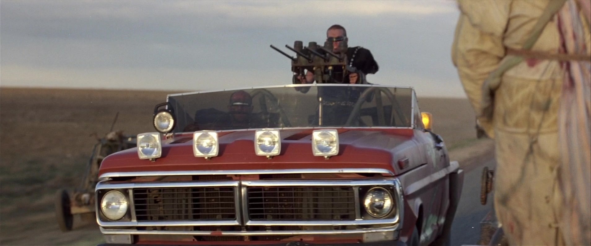 Mad Max 2 (1981), wide, 2.40:1 — film still