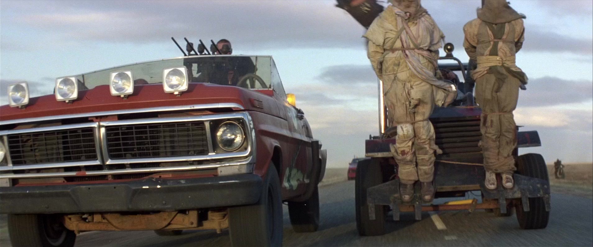 Mad Max 2 (1981), unknown, 2.40:1 — film still