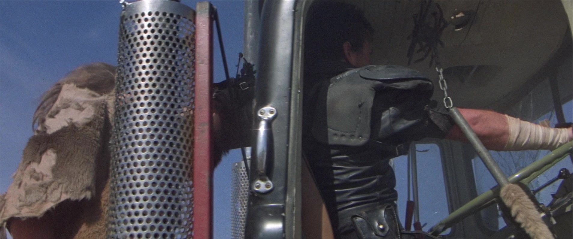 Mad Max 2 (1981), unknown, 2.40:1 — film still