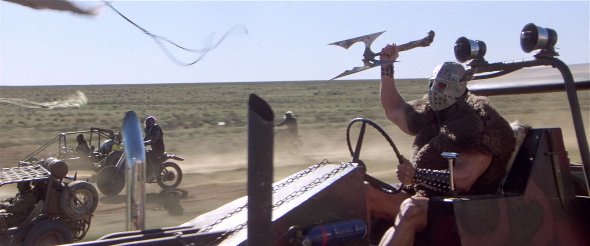 Mad Max 2 (1981), wide, 2.40:1 — film still
