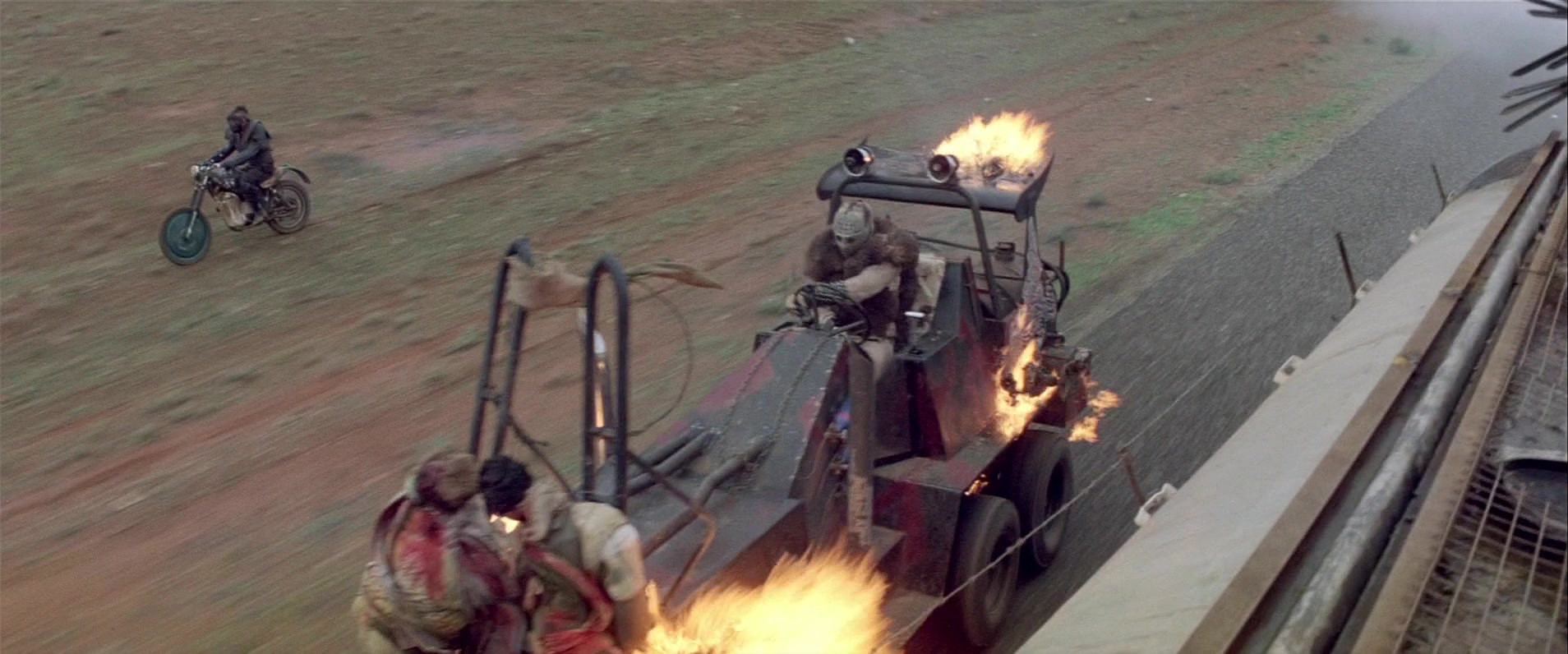 Mad Max 2 (1981), wide, 2.40:1 — film still