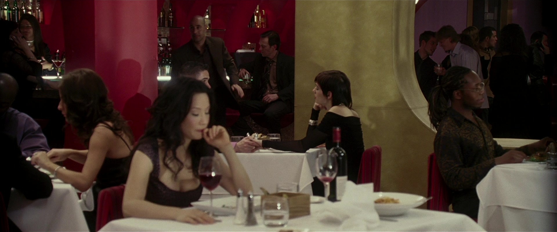 Lucky Number Slevin (2005), wide, 2.40:1 — film still