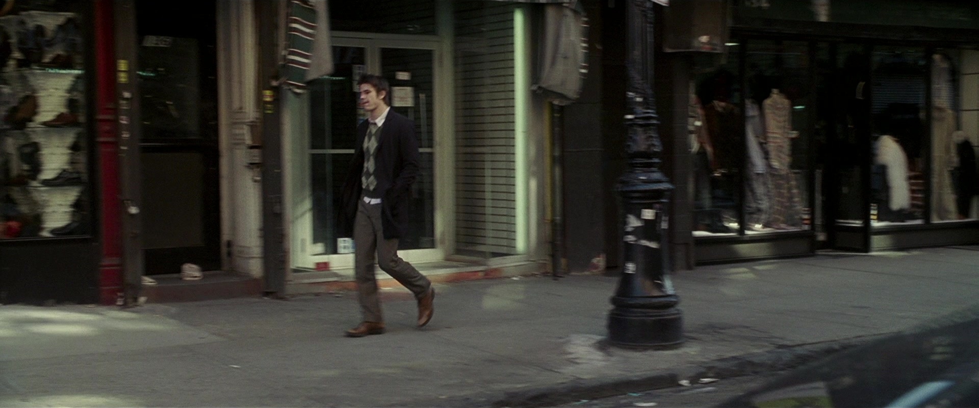 Lucky Number Slevin (2005), wide, 2.40:1 — film still