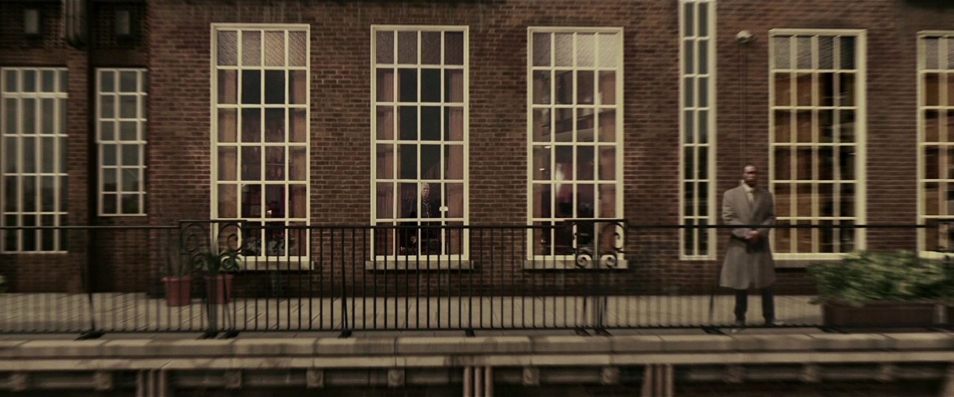 Lucky Number Slevin (2005), wide, 2.40:1 — film still