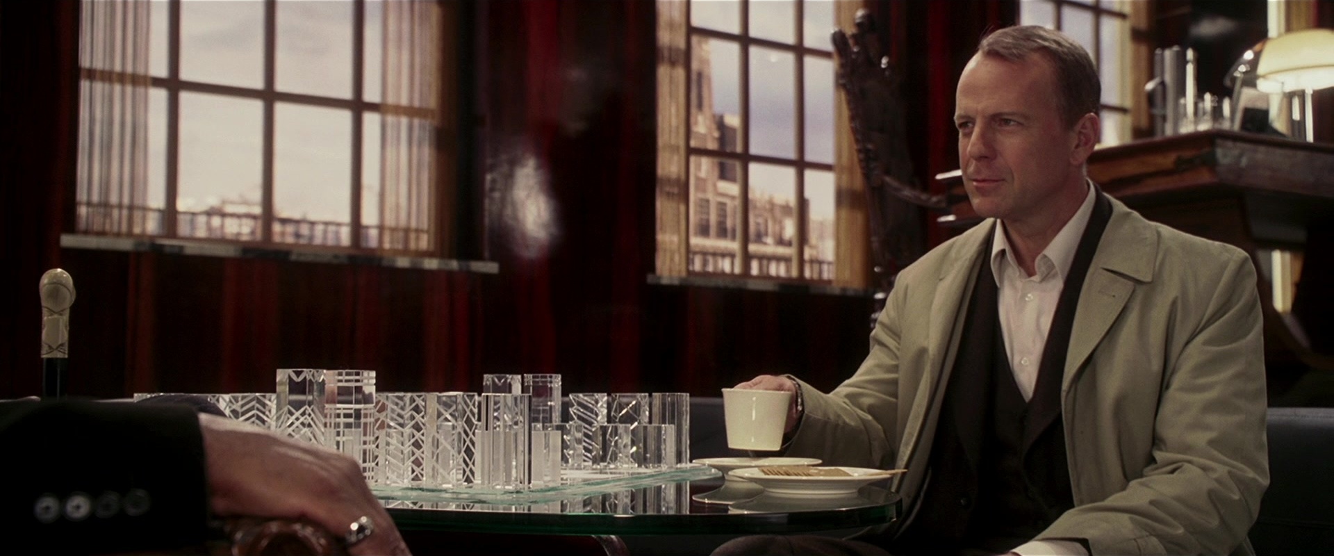 Lucky Number Slevin (2005), wide, 2.40:1 — film still