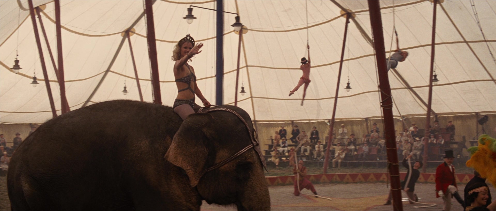 Water for Elephants (2011), wide, 2.35:1 — film still