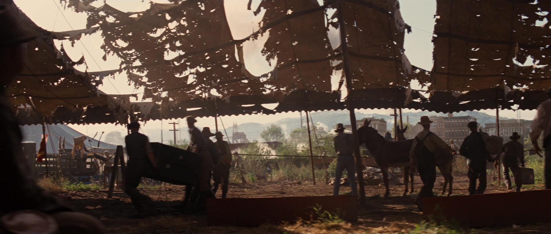 Water for Elephants (2011), wide, 2.35:1 — film still