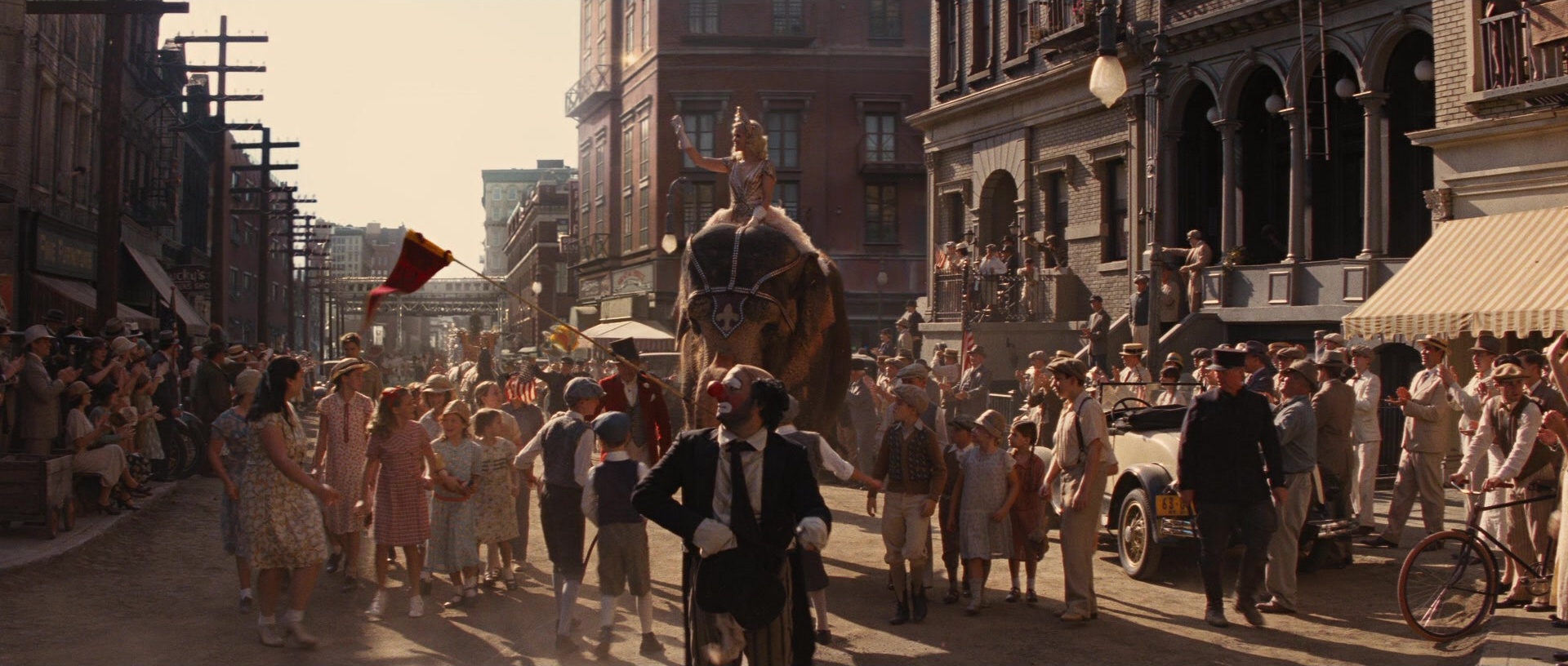 Water for Elephants (2011), wide, 2.35:1 — film still