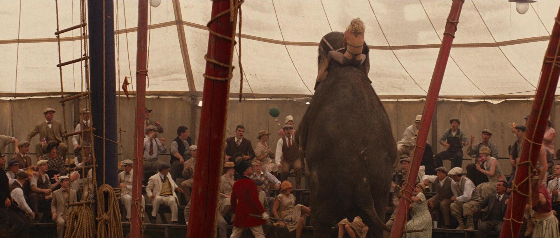 Water for Elephants (2011), wide, 2.35:1 — film still