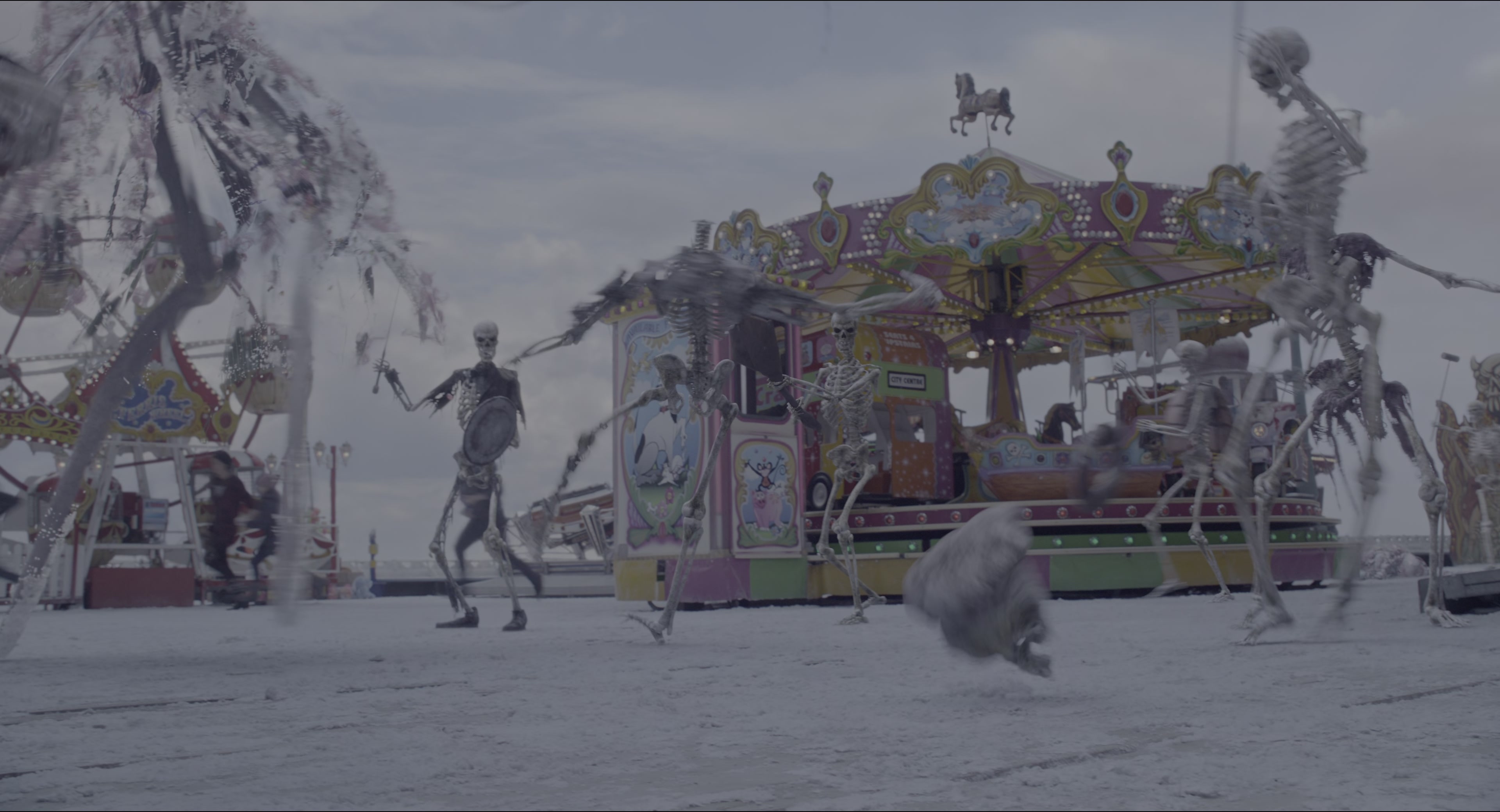 Miss Peregrine's Home for Peculiar Children (2016), wide, 1.85:1 — film still
