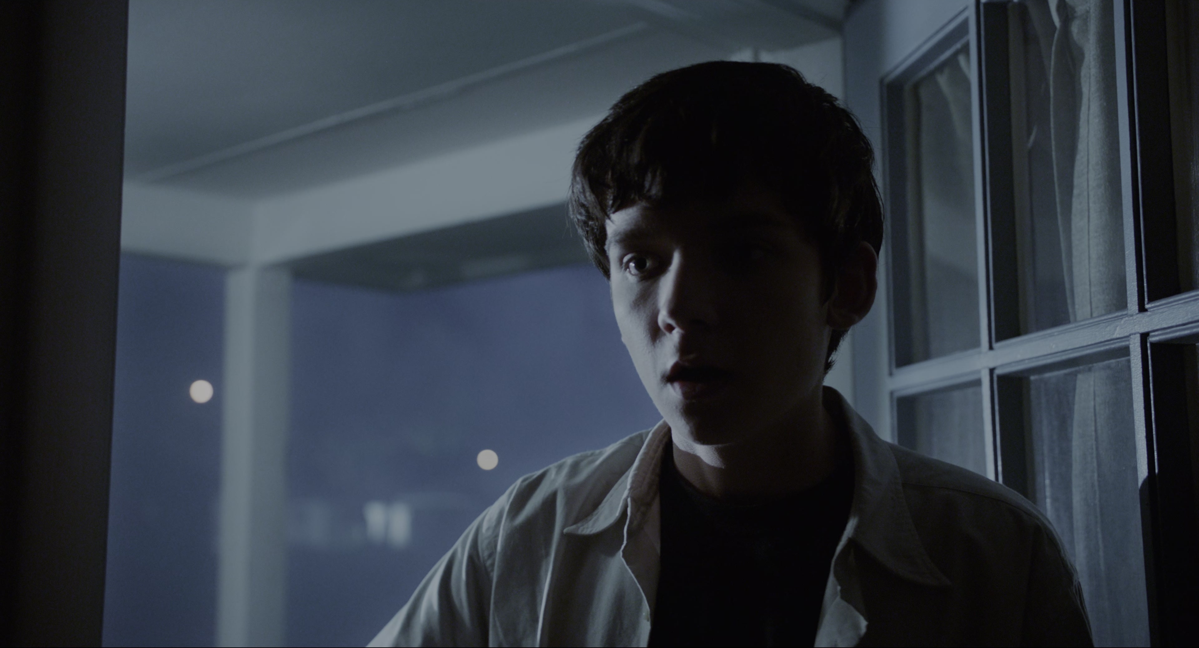 Miss Peregrine's Home for Peculiar Children (2016), wide, 1.85:1 — film still
