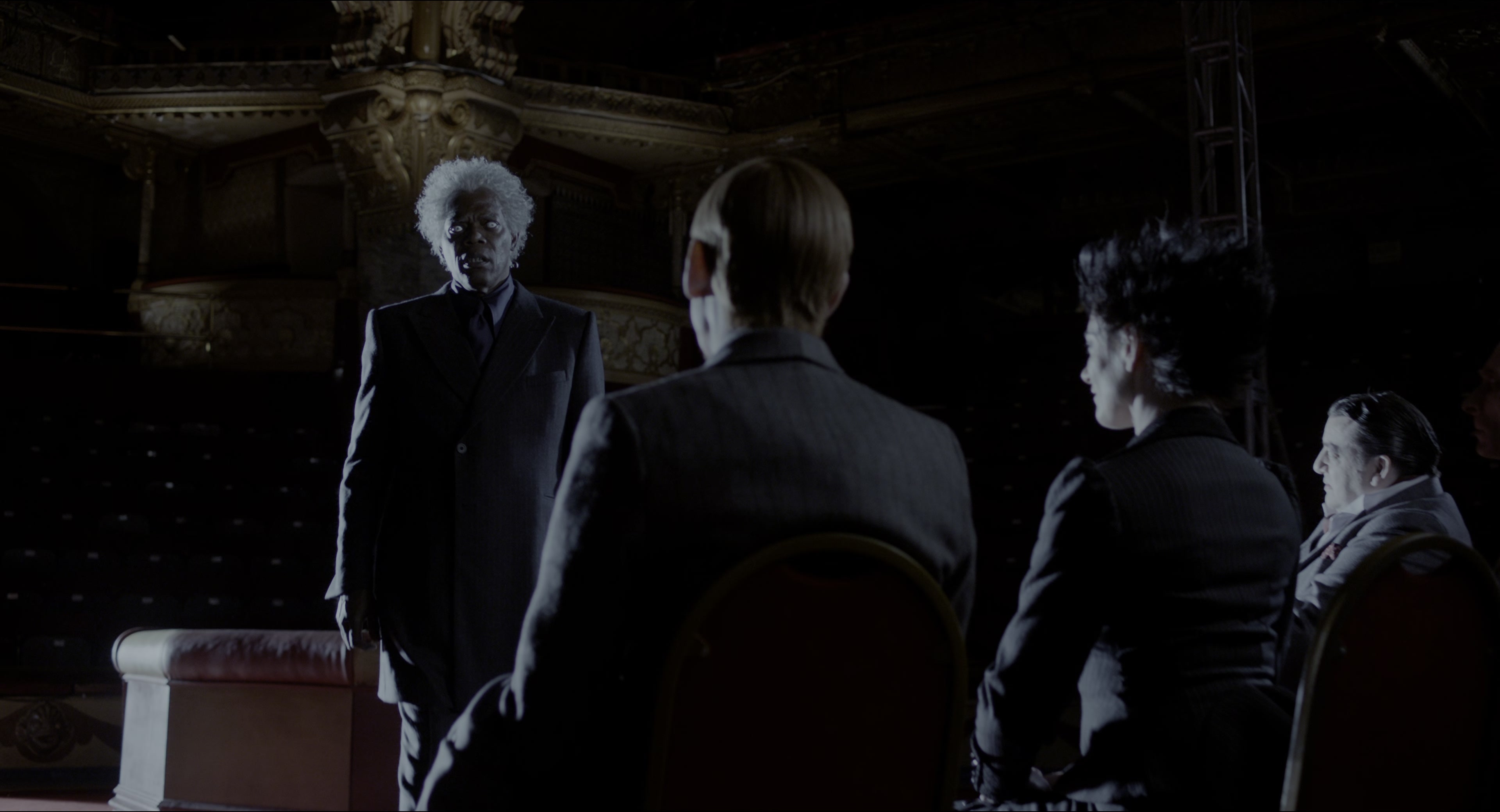Miss Peregrine's Home for Peculiar Children (2016), wide, 1.85:1 — film still