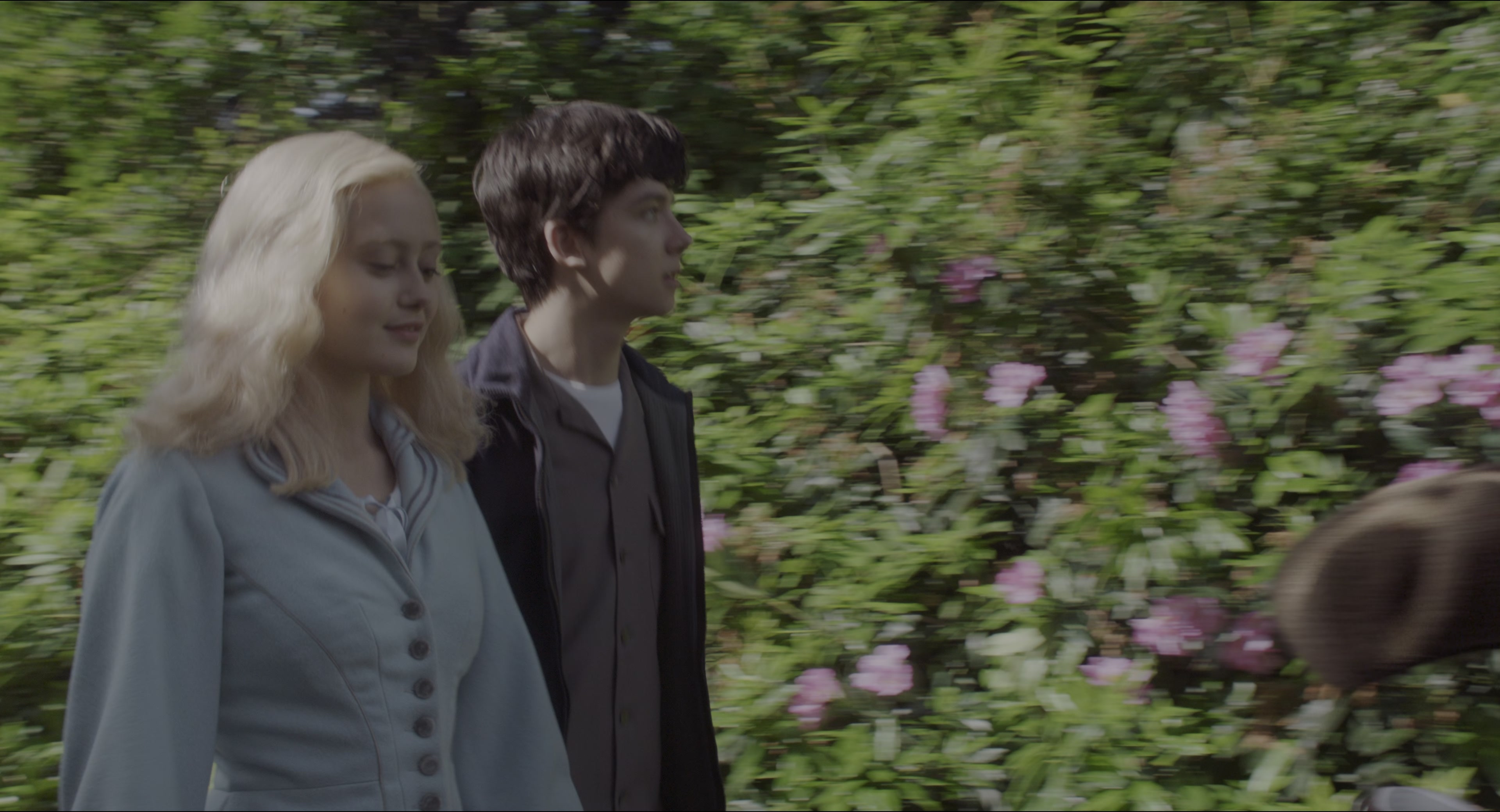 Miss Peregrine's Home for Peculiar Children (2016), wide, 1.85:1 — film still