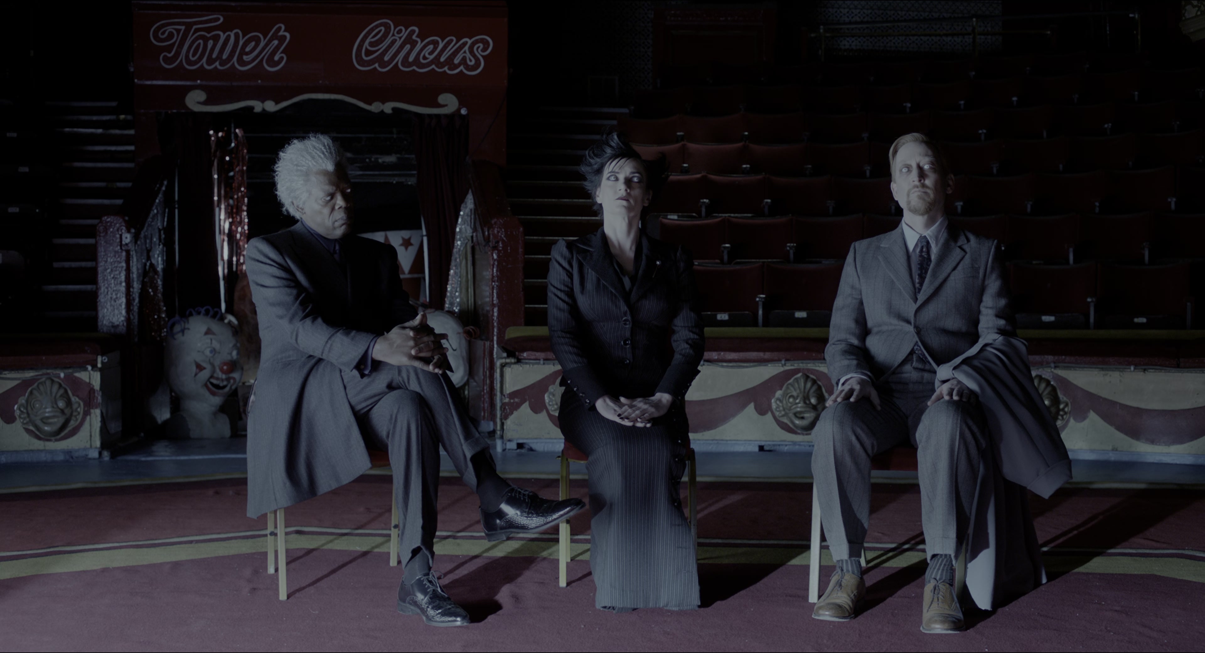 Miss Peregrine's Home for Peculiar Children (2016), wide, 1.85:1 — film still
