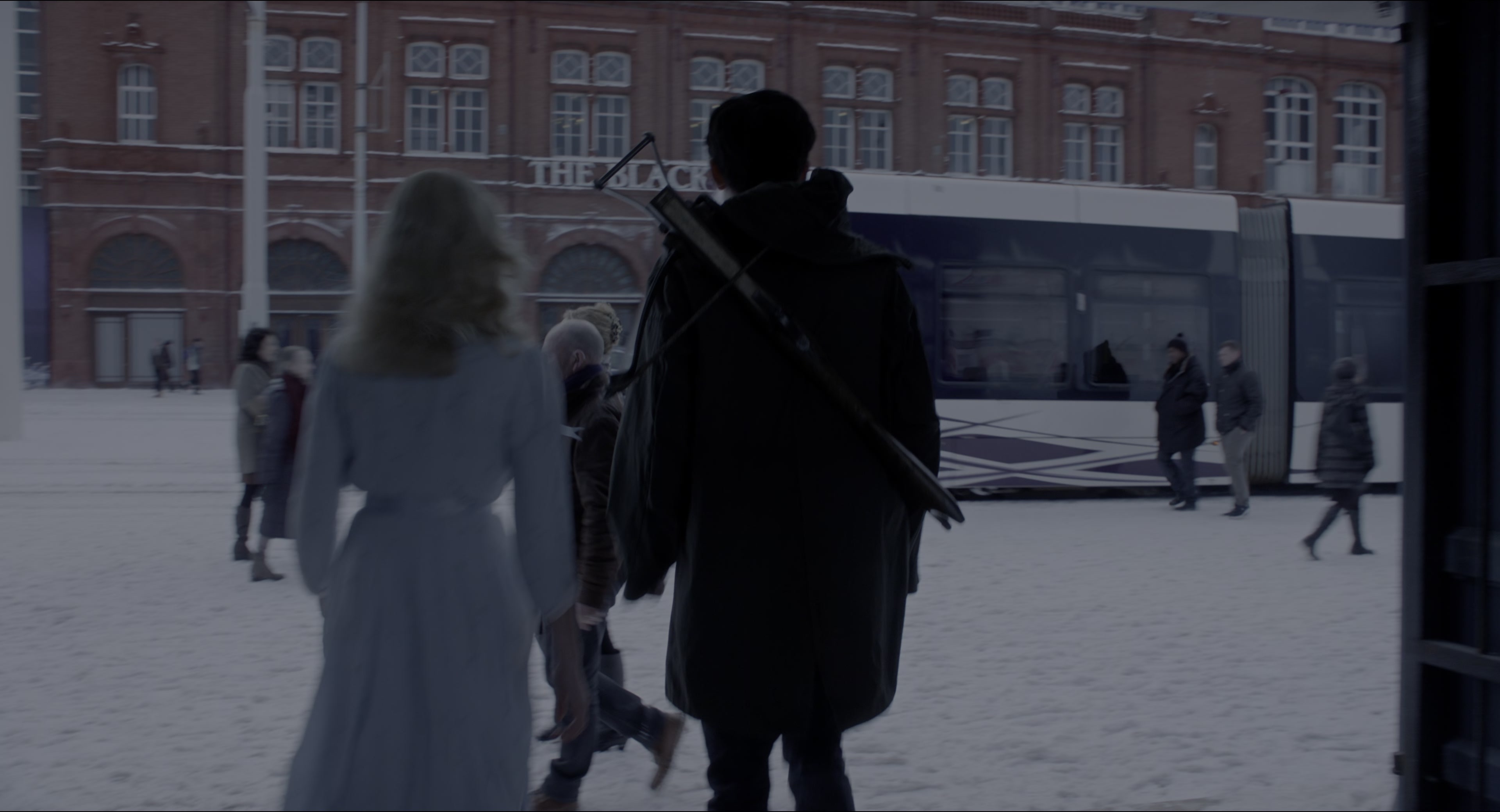 Miss Peregrine's Home for Peculiar Children (2016), wide, 1.85:1 — film still