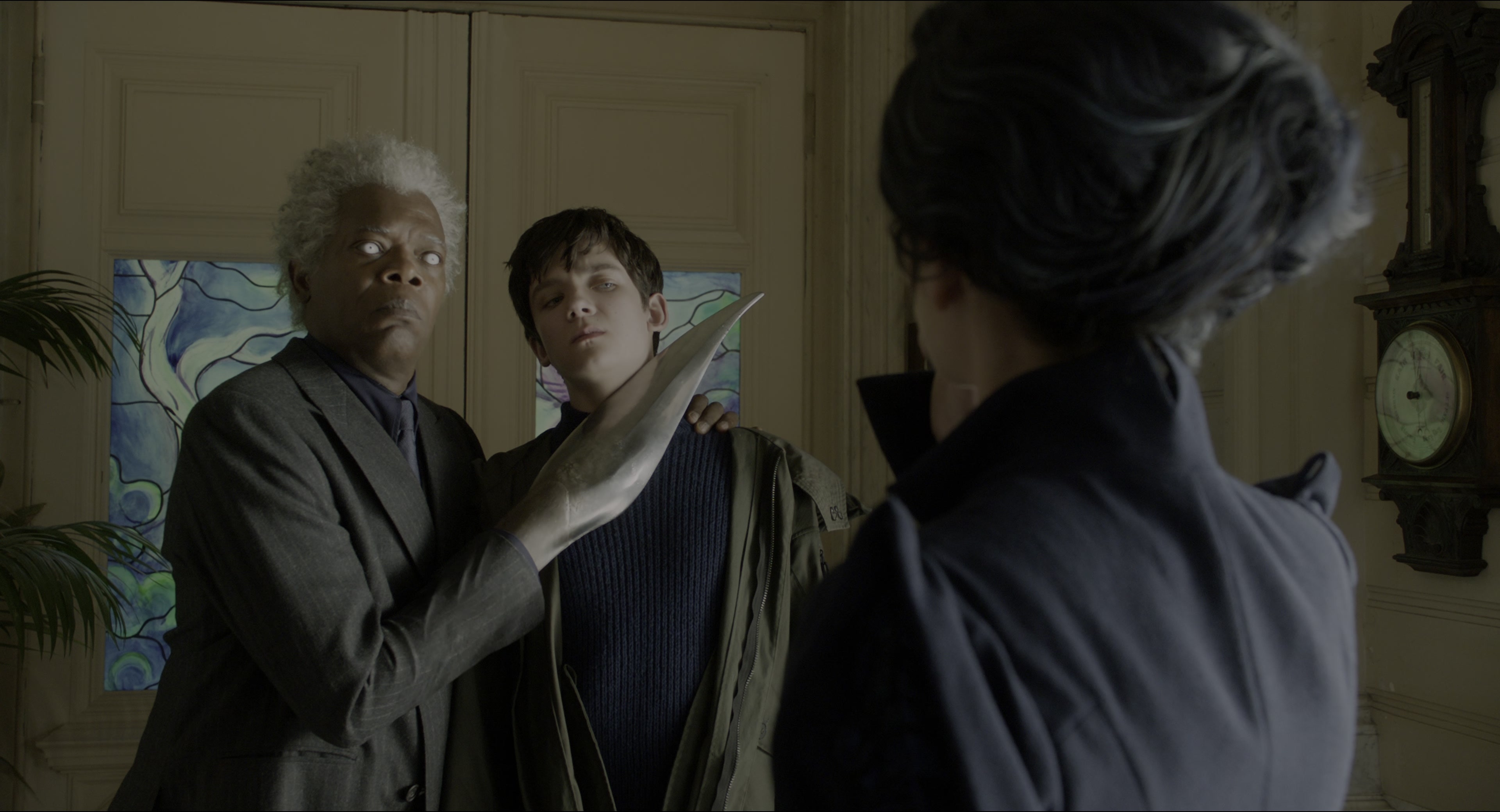 Miss Peregrine's Home for Peculiar Children (2016), wide, 1.85:1 — film still