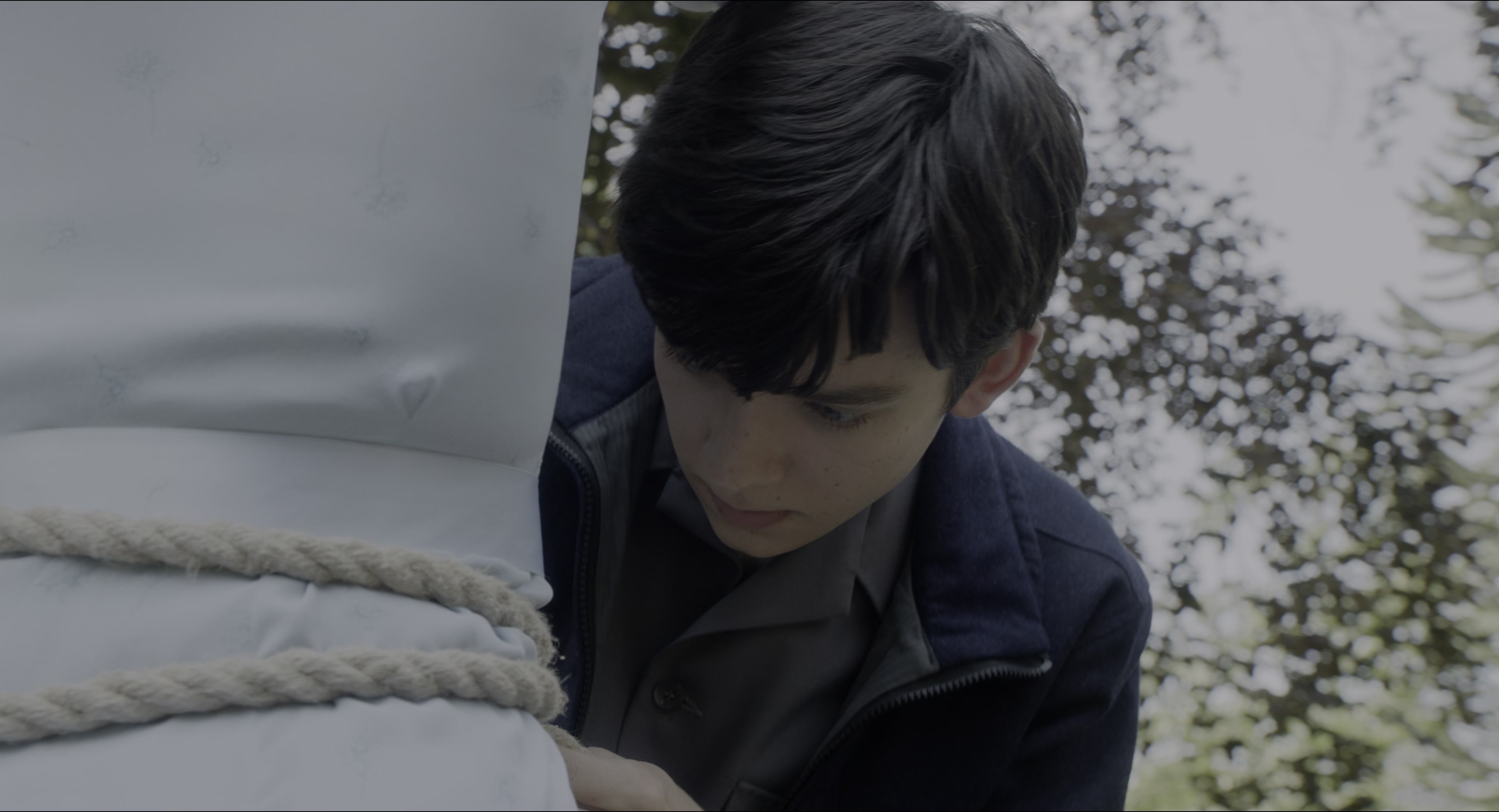 Miss Peregrine's Home for Peculiar Children (2016), wide, 1.85:1 — film still