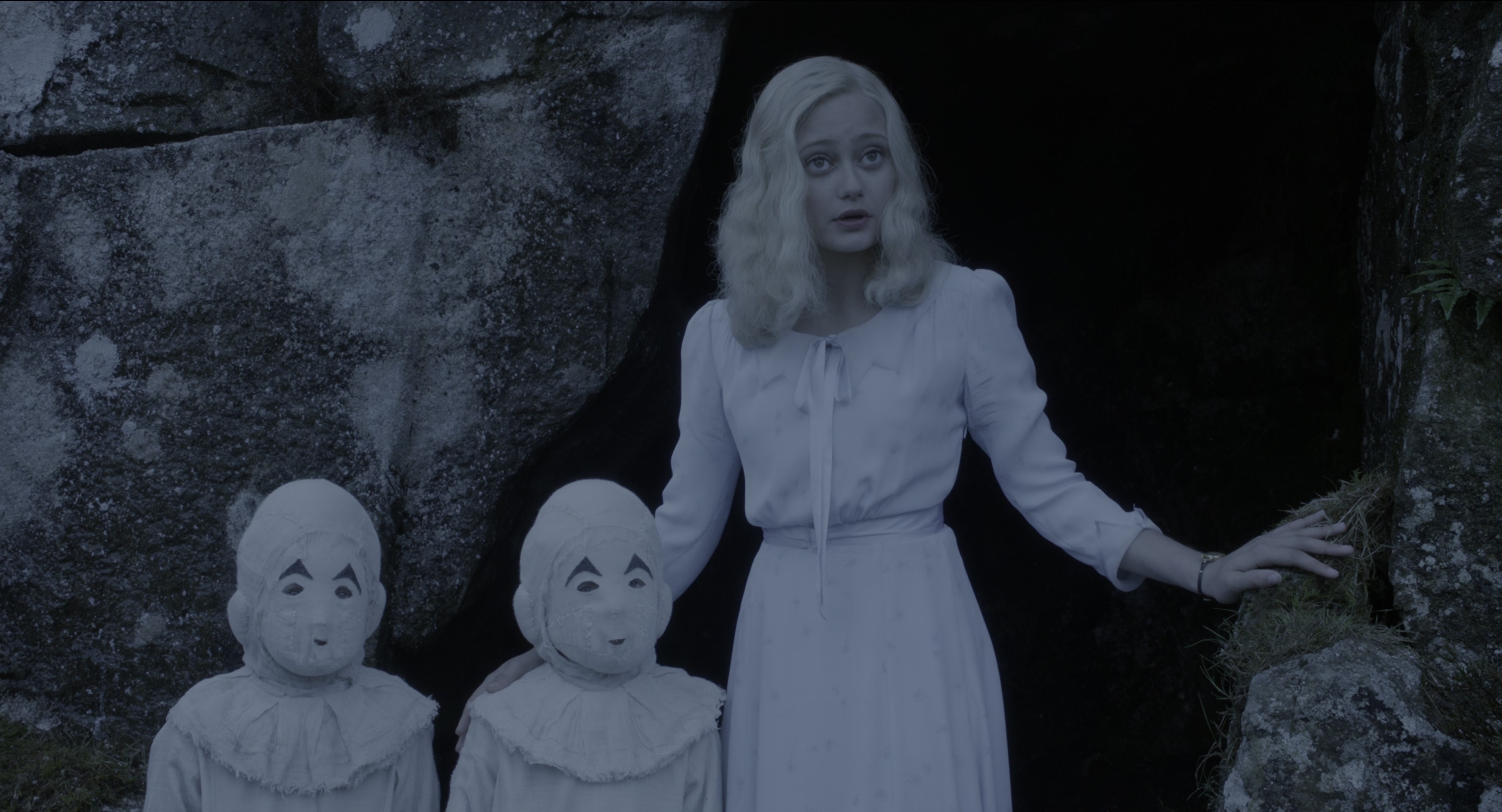 Miss Peregrine's Home for Peculiar Children (2016), wide, 1.85:1 — film still