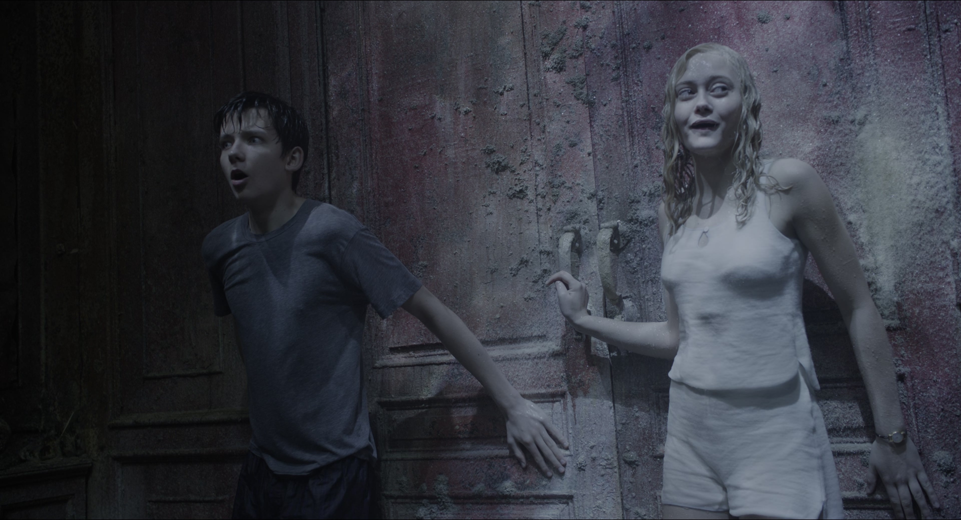 Miss Peregrine's Home for Peculiar Children (2016), wide, 1.85:1 — film still