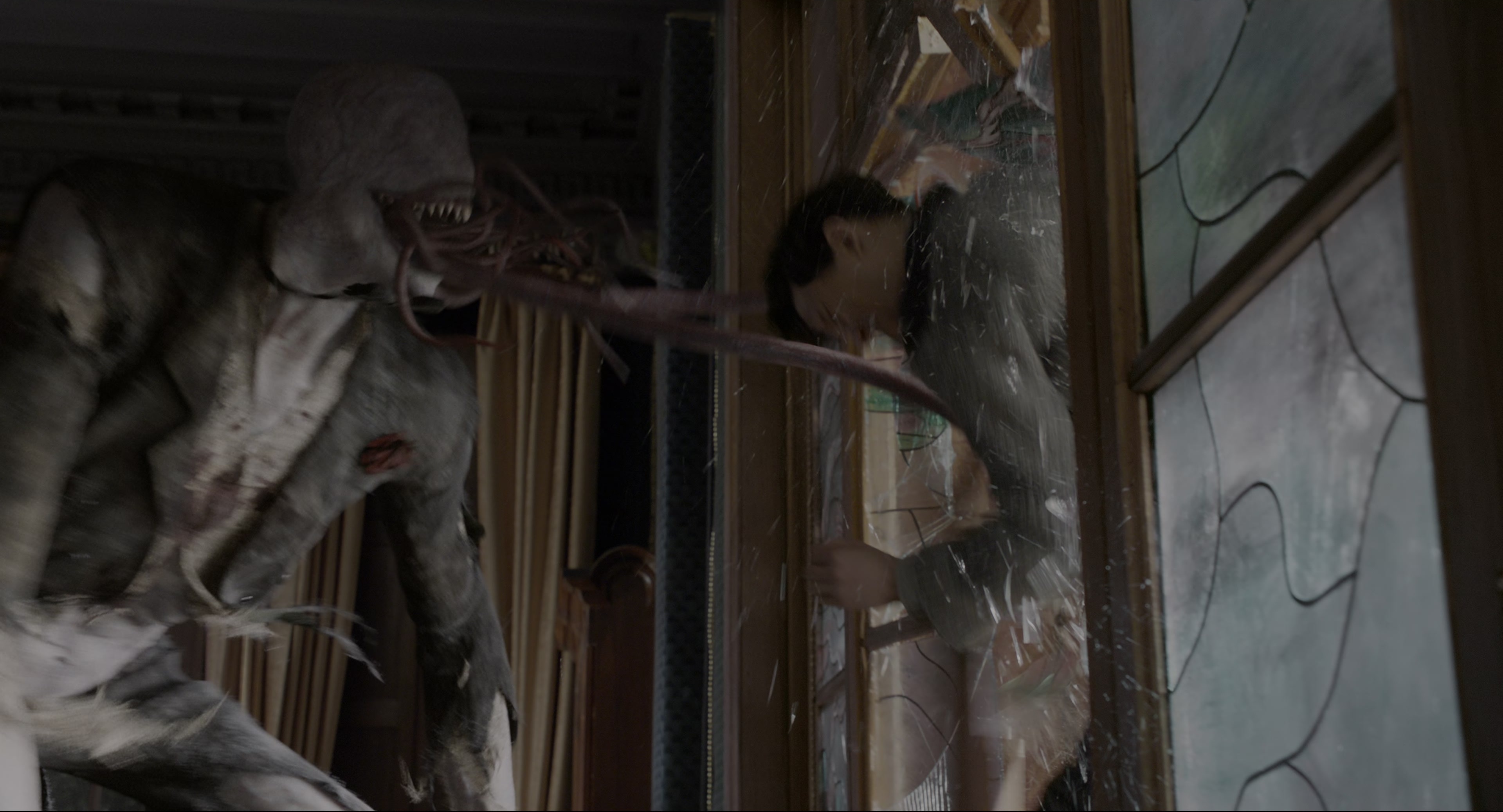 Miss Peregrine's Home for Peculiar Children (2016), wide, 1.85:1 — film still