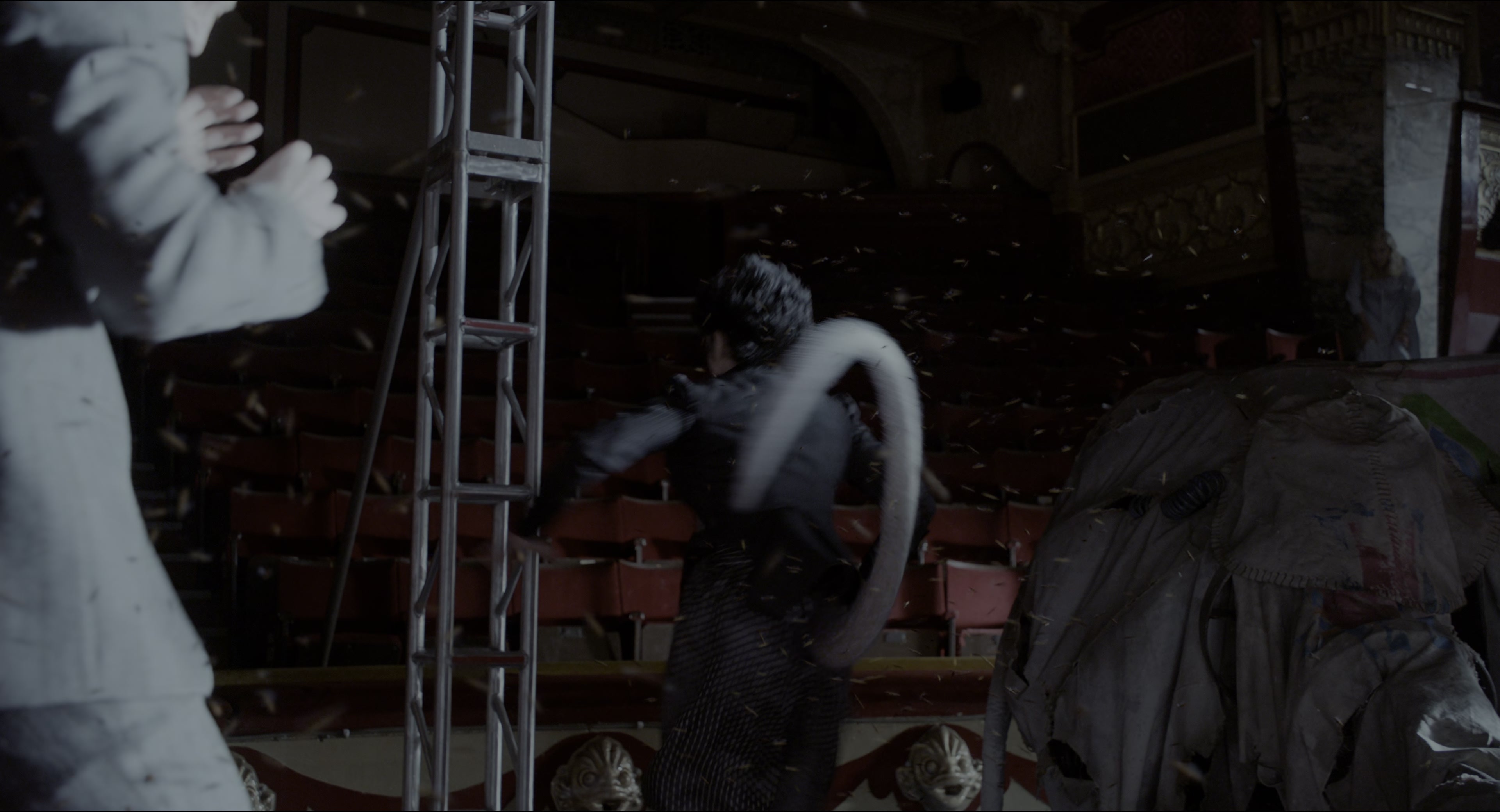 Miss Peregrine's Home for Peculiar Children (2016), wide, 1.85:1 — film still