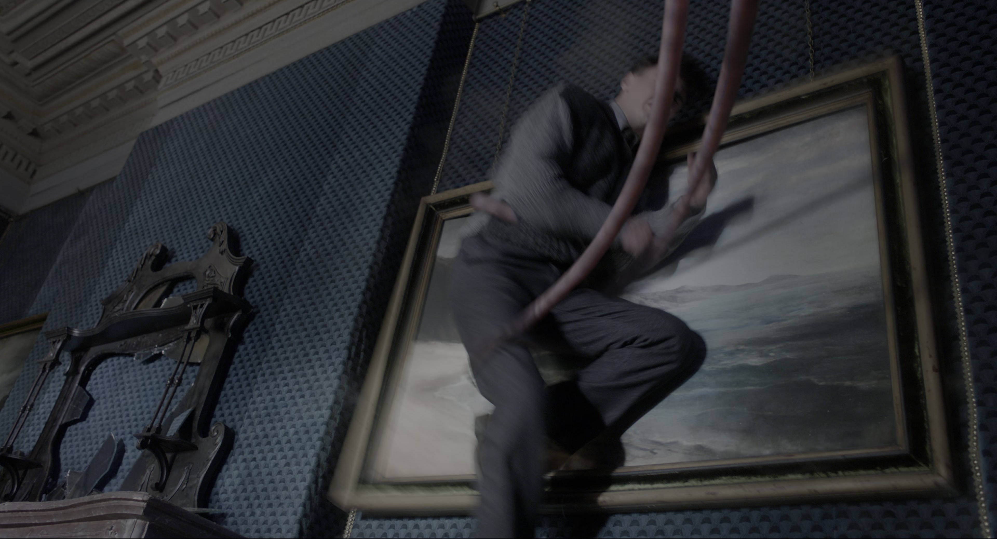 Miss Peregrine's Home for Peculiar Children (2016), wide, 1.85:1 — film still