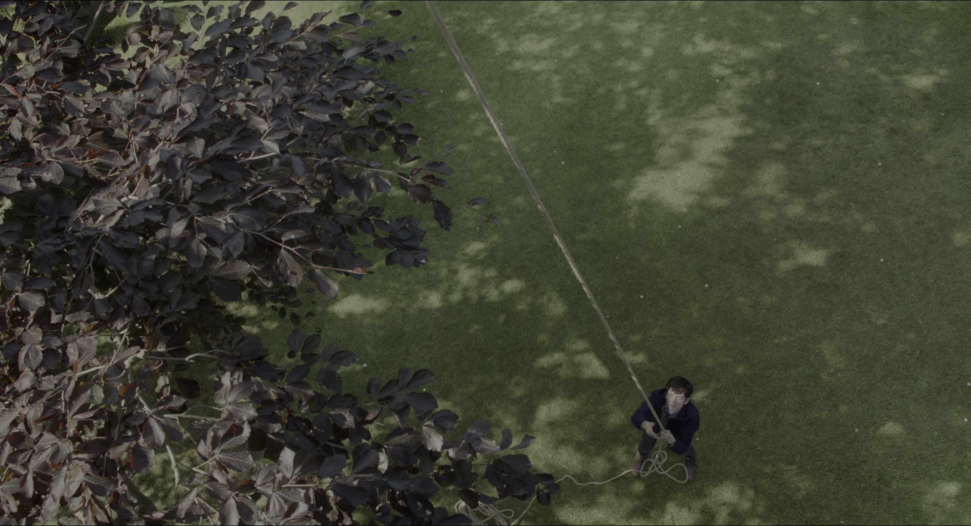 Miss Peregrine's Home for Peculiar Children (2016), wide, 1.85:1 — film still