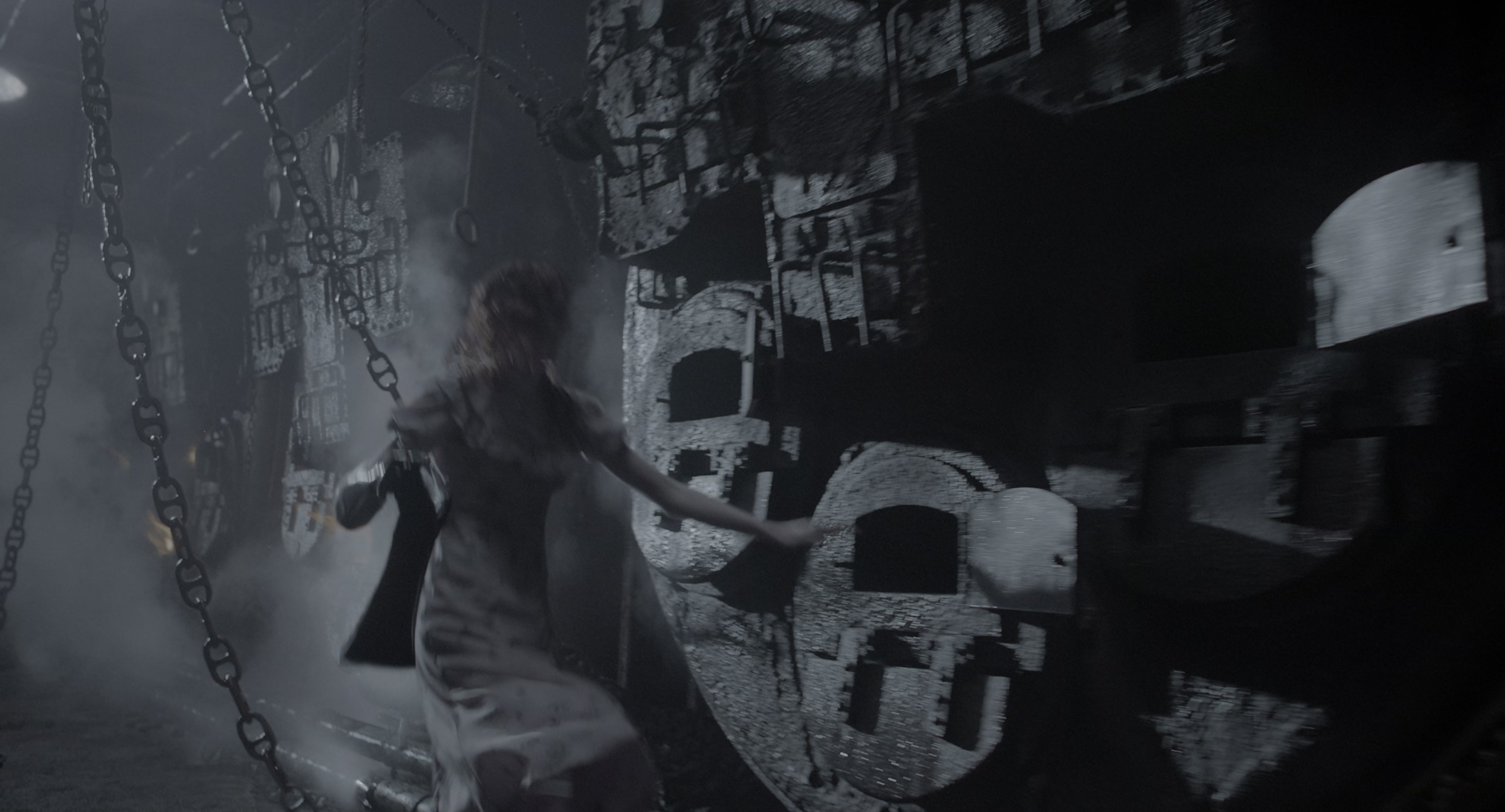 Miss Peregrine's Home for Peculiar Children (2016), wide, 1.85:1 — film still