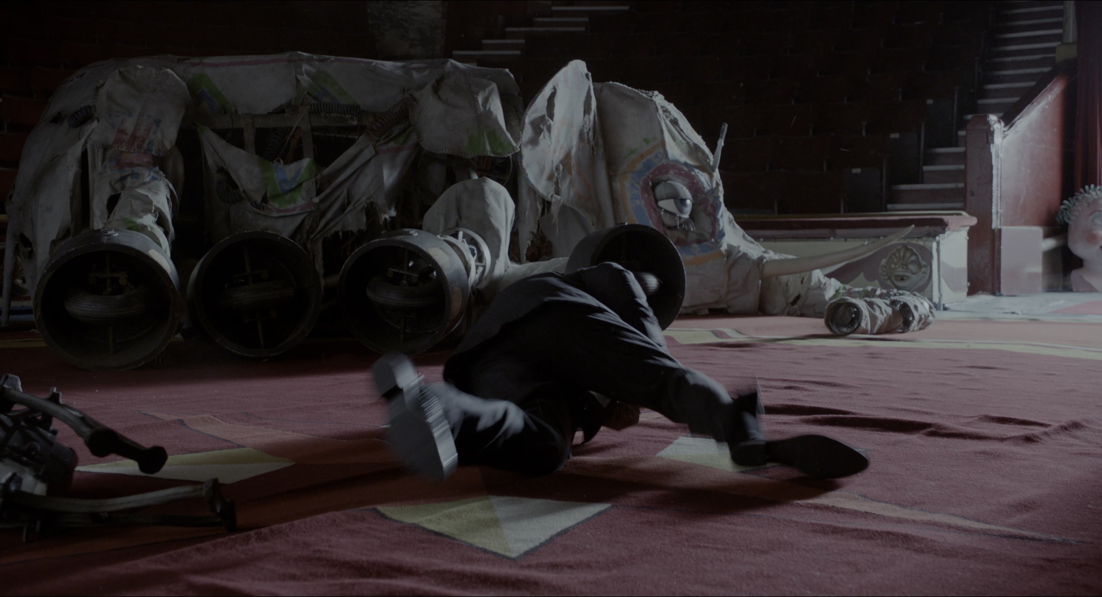 Miss Peregrine's Home for Peculiar Children (2016), wide, 1.85:1 — film still