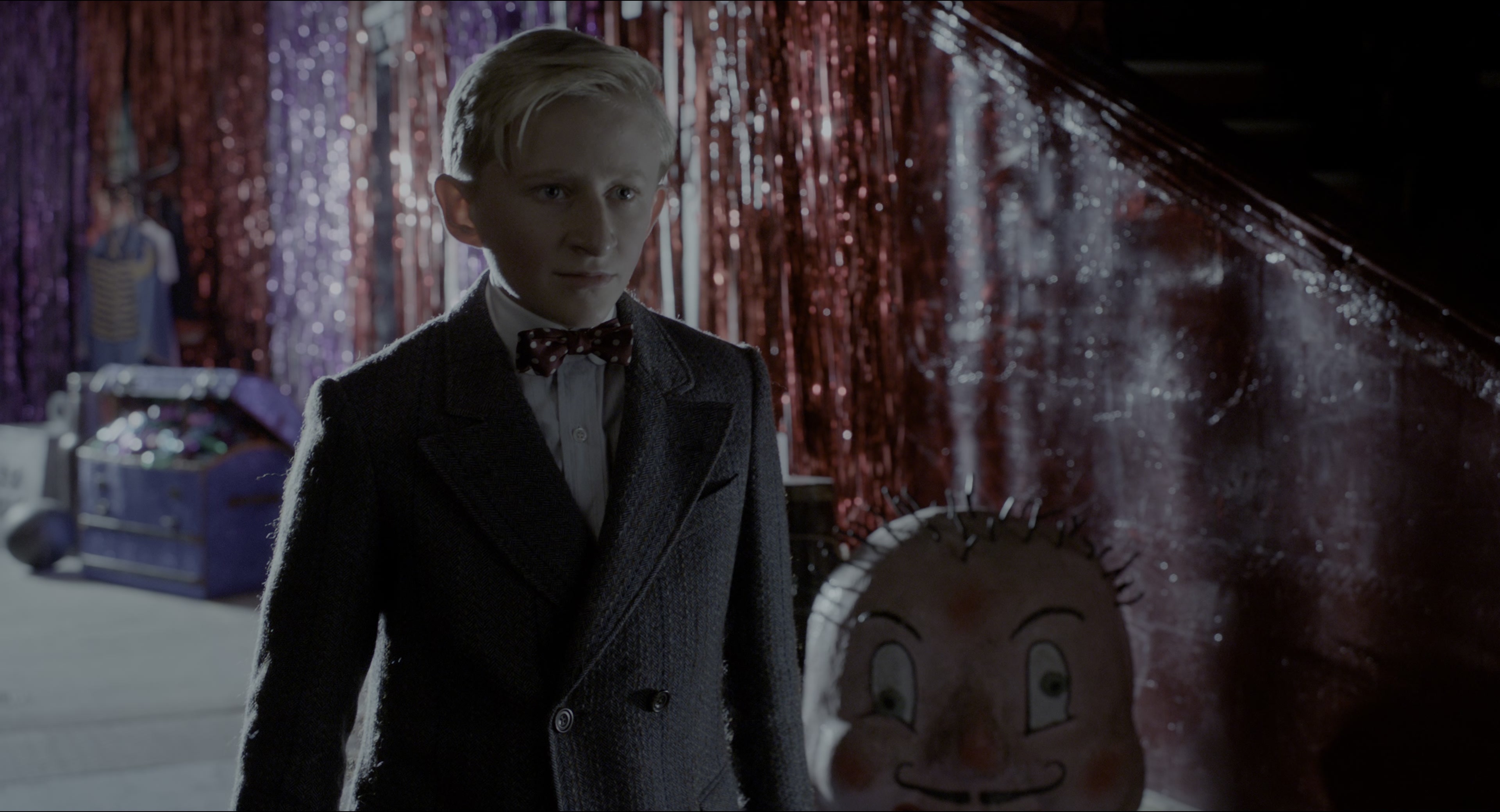 Miss Peregrine's Home for Peculiar Children (2016), wide, 1.85:1 — film still
