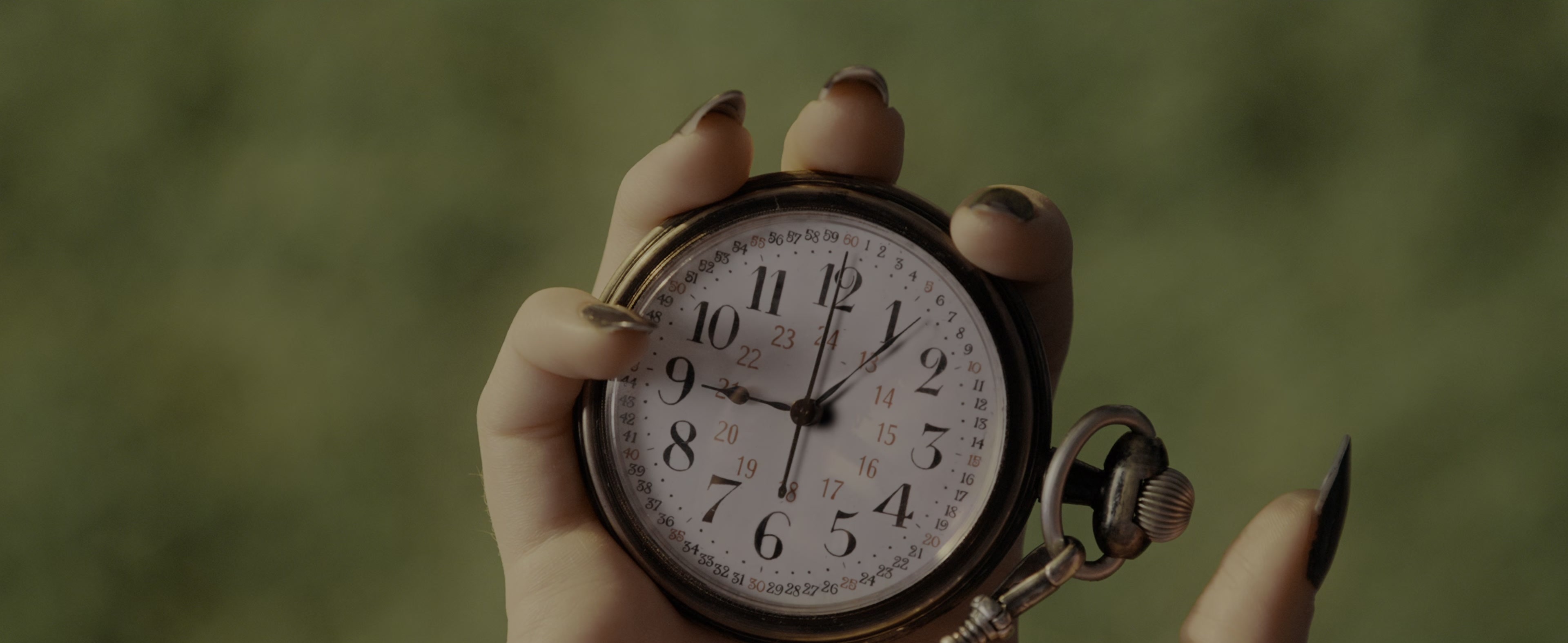 Miss Peregrine's Home for Peculiar Children (2016), wide, 2.44:1 — film still