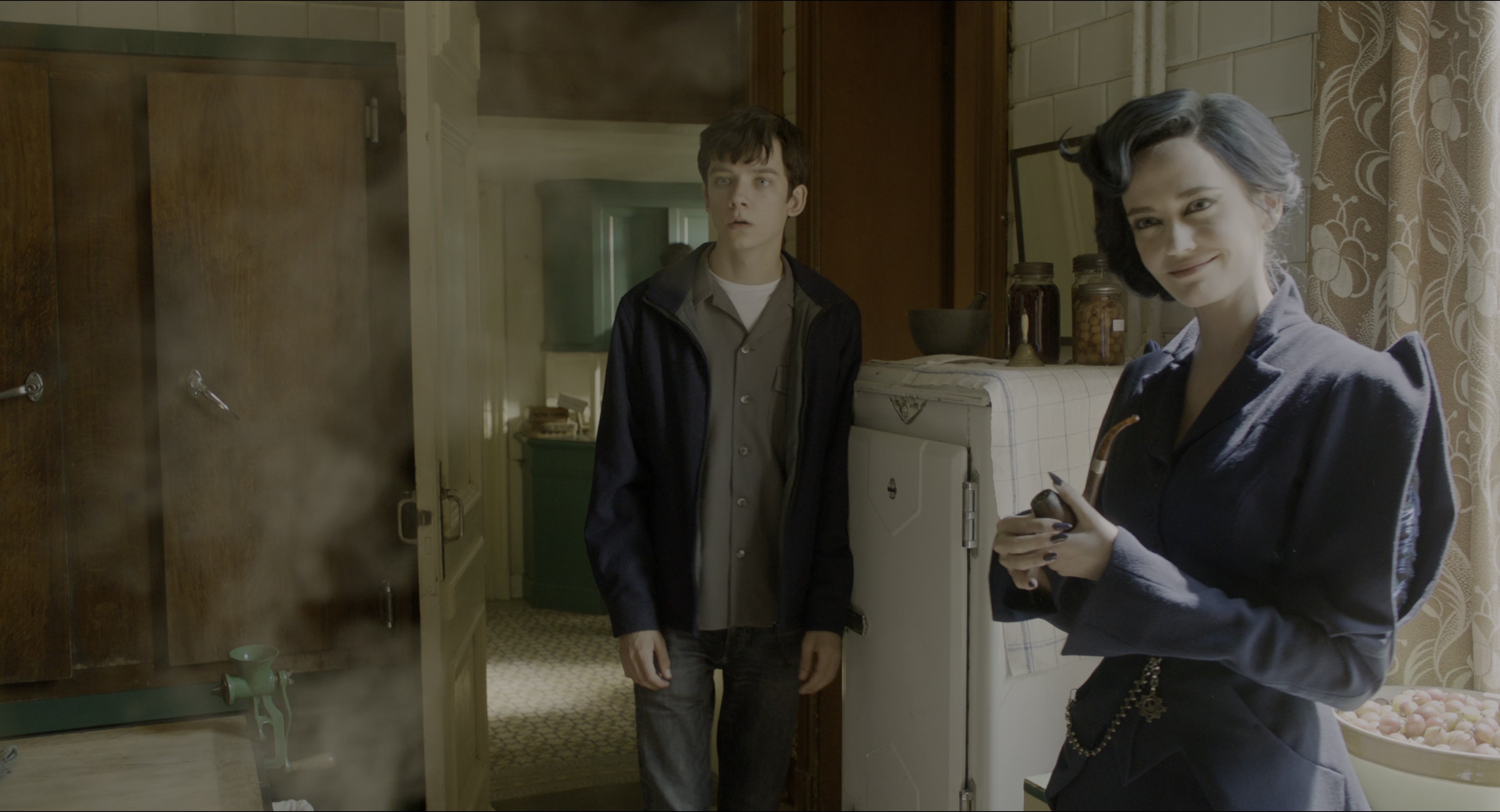 Miss Peregrine's Home for Peculiar Children (2016), medium, 1.85:1 — film still