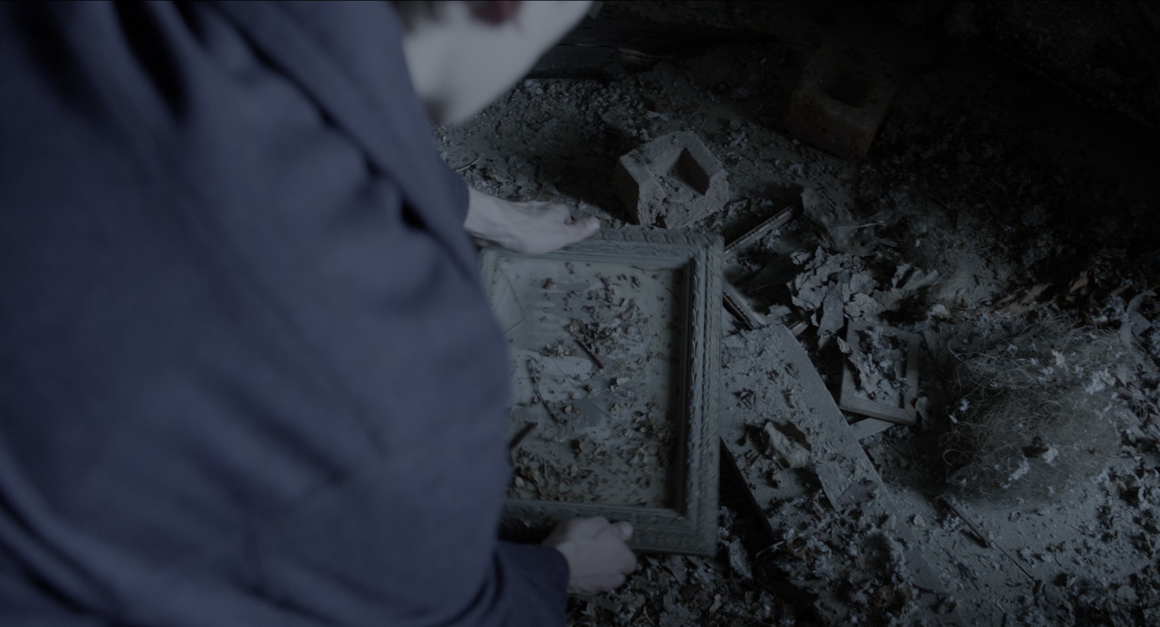 Miss Peregrine's Home for Peculiar Children (2016), wide, 1.85:1 — film still