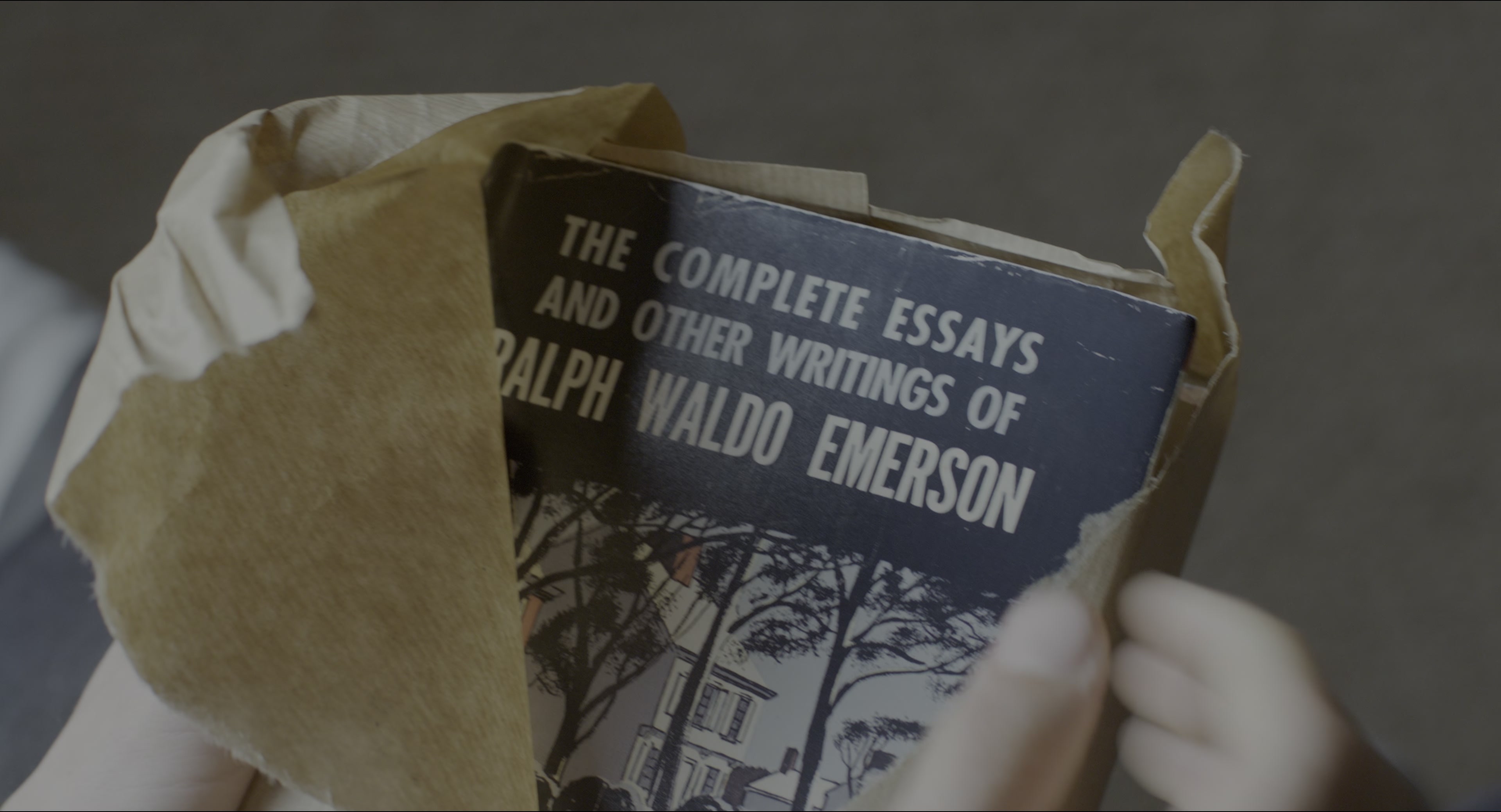 Miss Peregrine's Home for Peculiar Children (2016), wide, 1.85:1 — film still