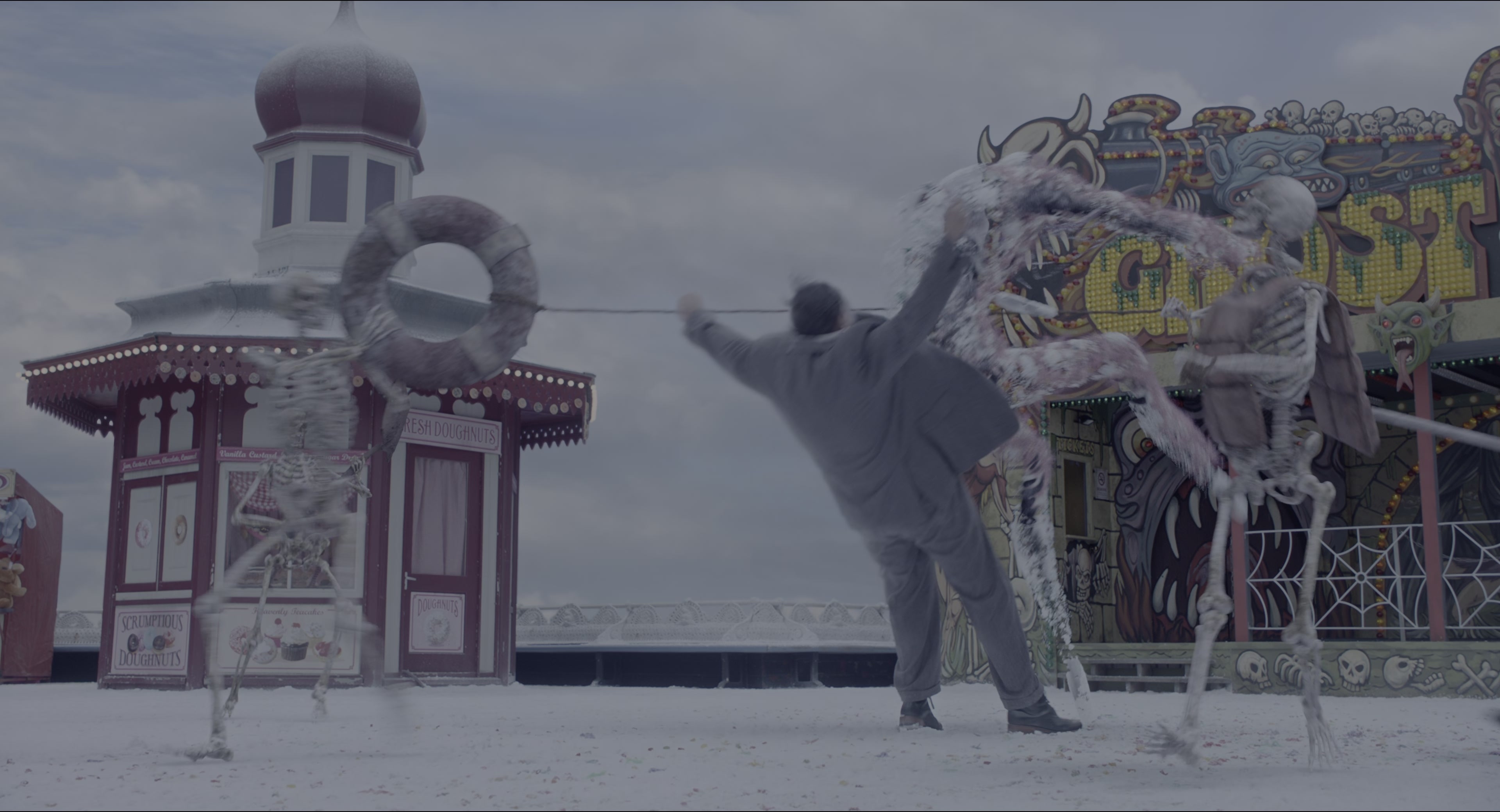 Miss Peregrine's Home for Peculiar Children (2016), wide, 1.85:1 — film still