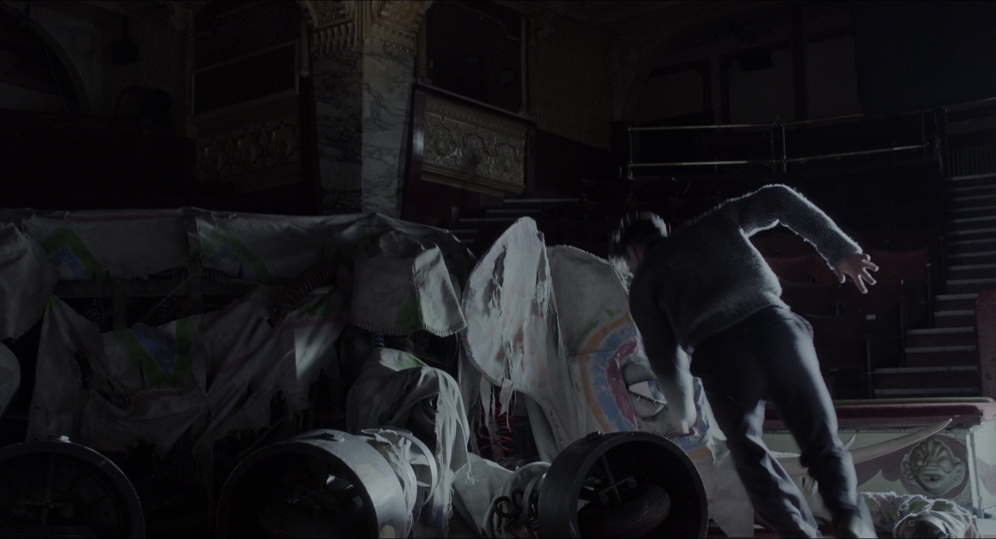Miss Peregrine's Home for Peculiar Children (2016), wide, 1.85:1 — film still
