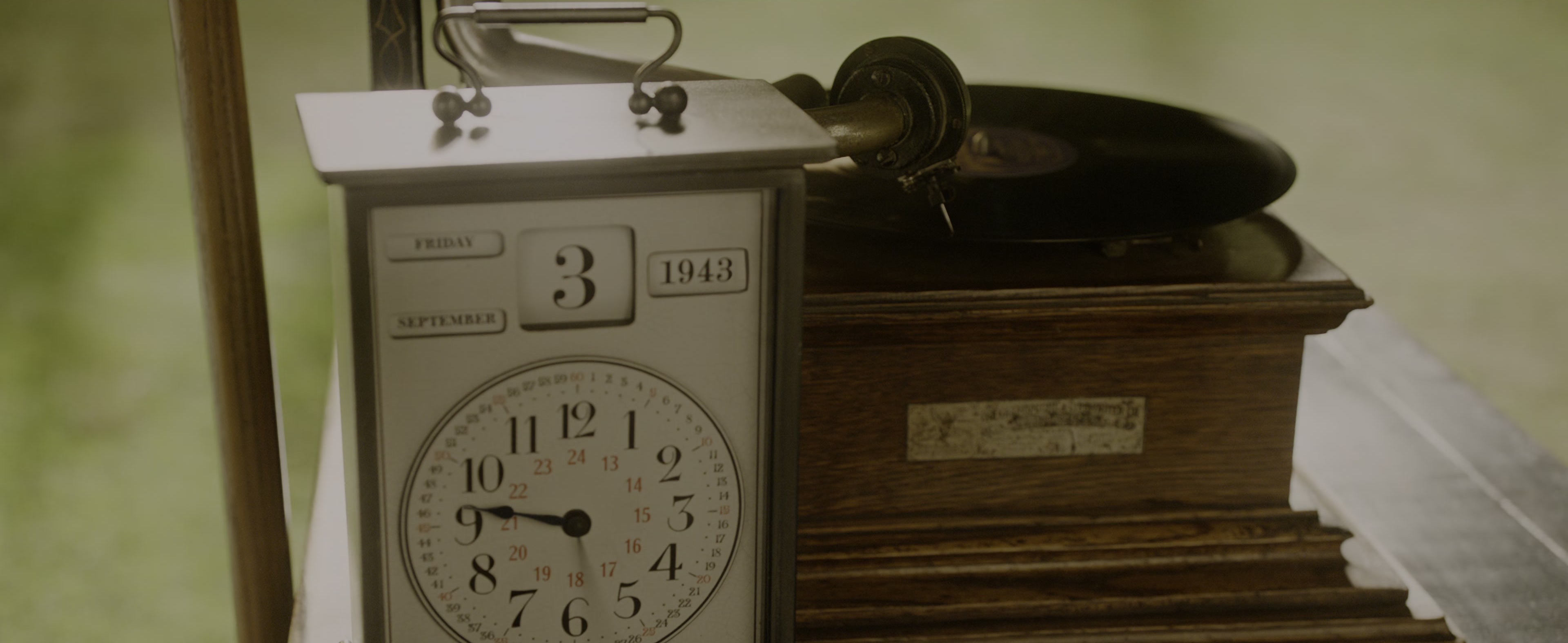 Miss Peregrine's Home for Peculiar Children (2016), wide, 2.44:1 — film still