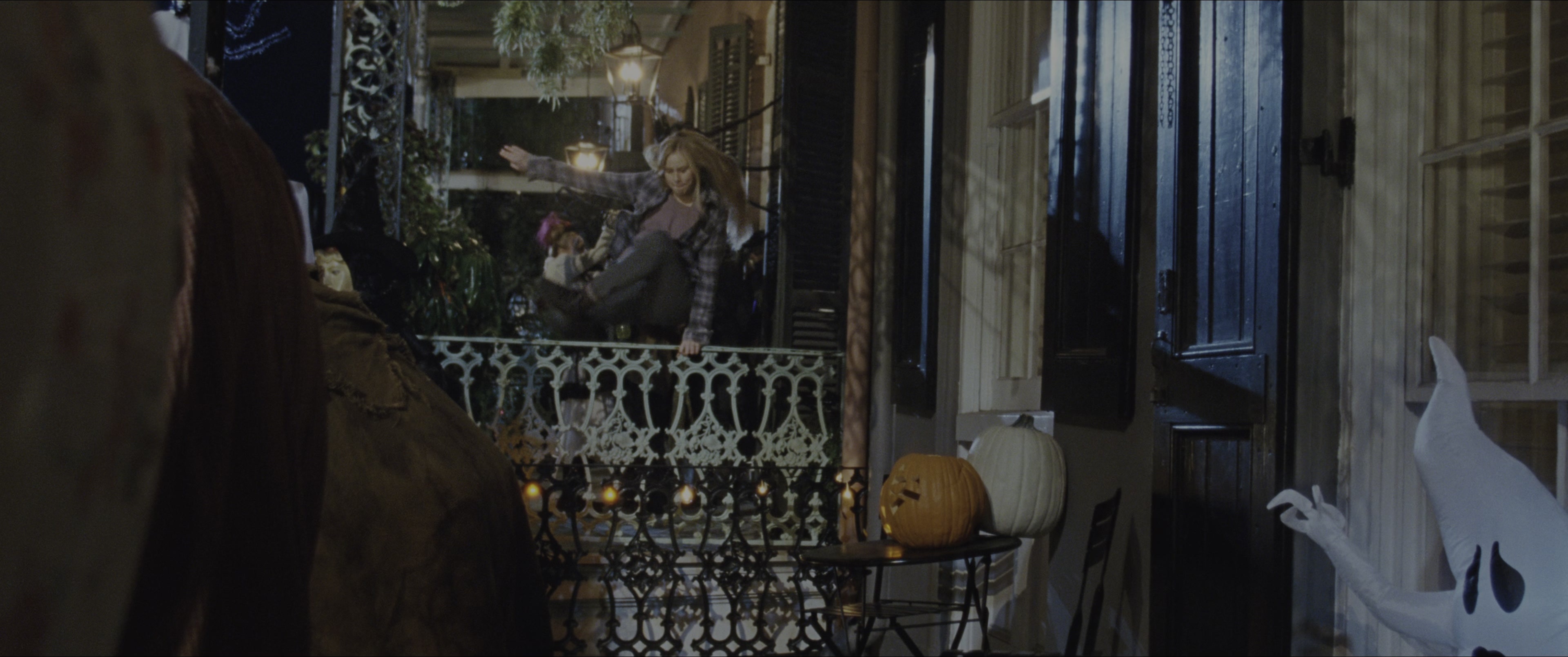 Jack Reacher: Never Go Back (2016), wide, 2.39:1 — film still