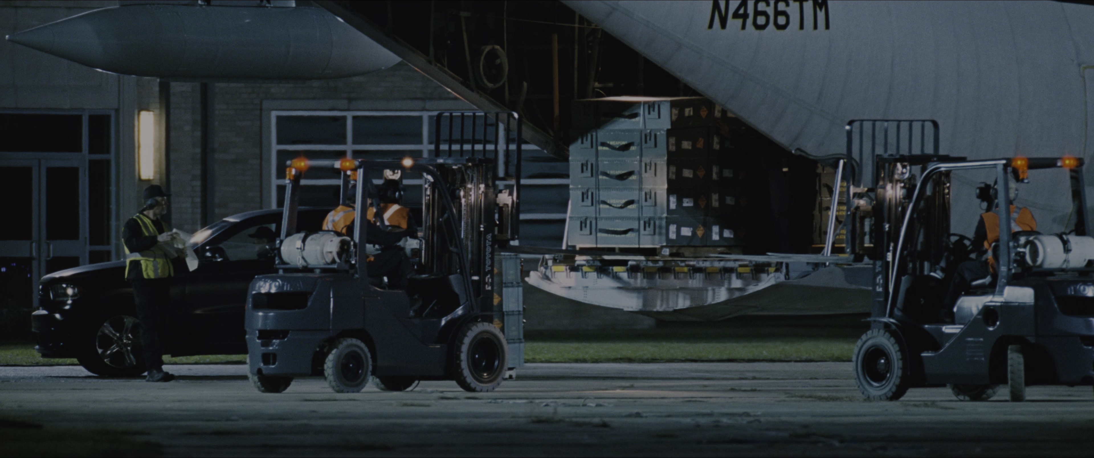 Jack Reacher: Never Go Back (2016), wide, 2.39:1 — film still