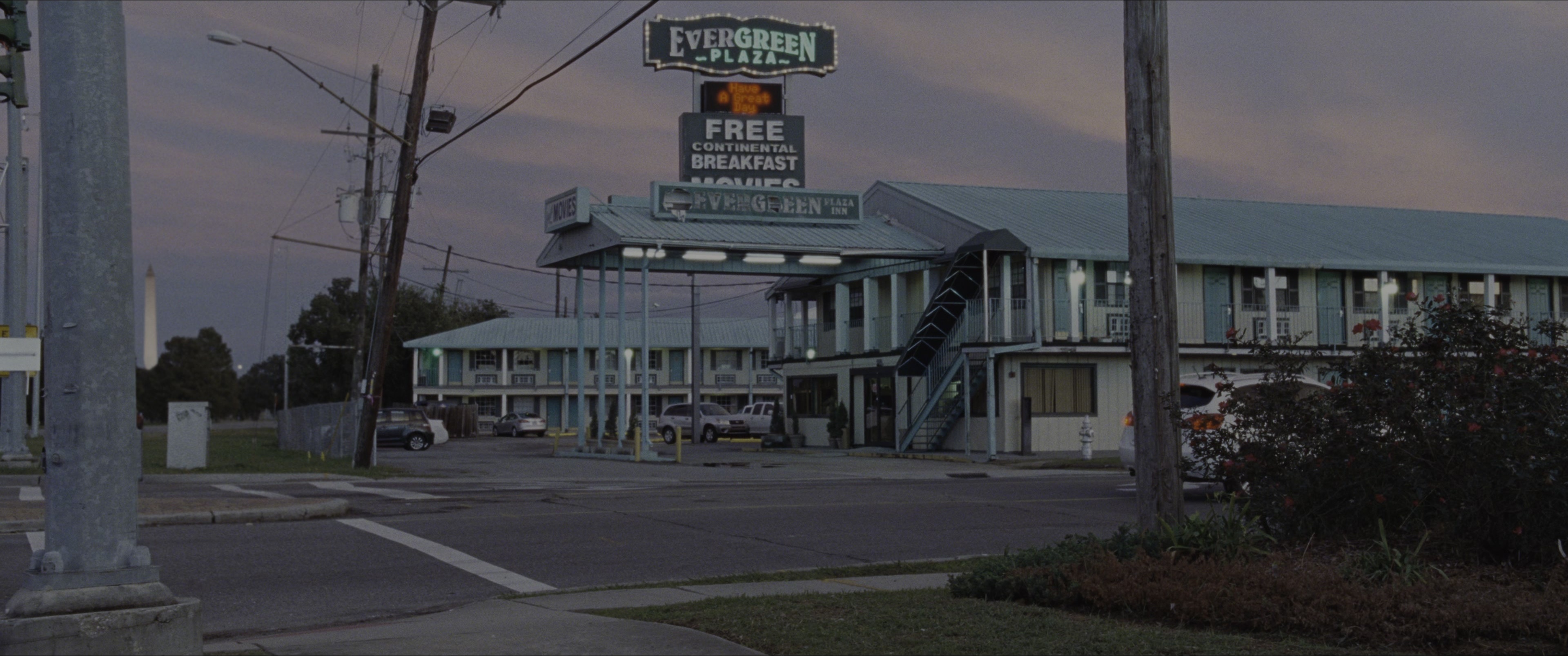 Jack Reacher: Never Go Back (2016), wide, 2.39:1 — film still