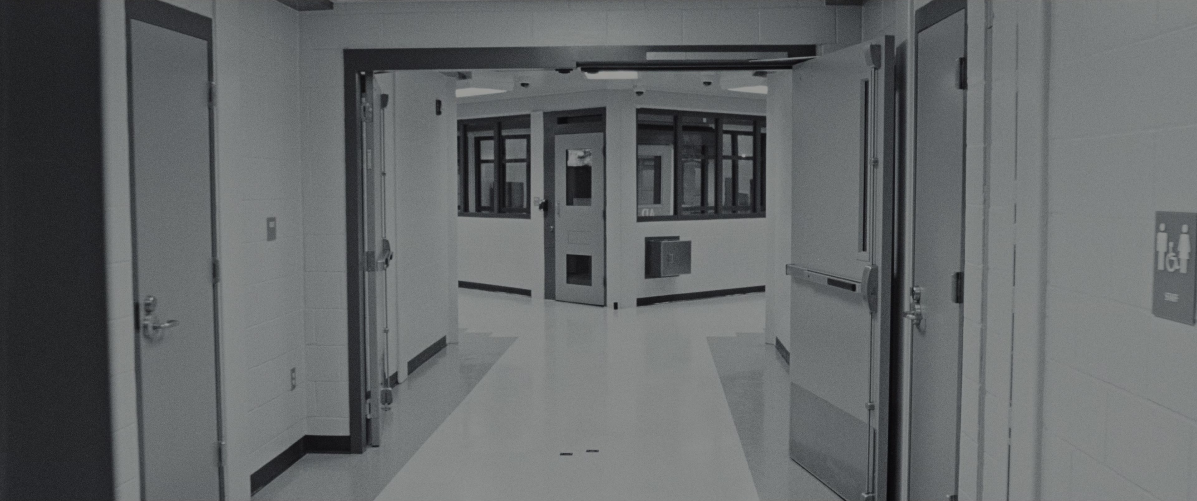 Jack Reacher: Never Go Back (2016), wide, 2.39:1 — film still