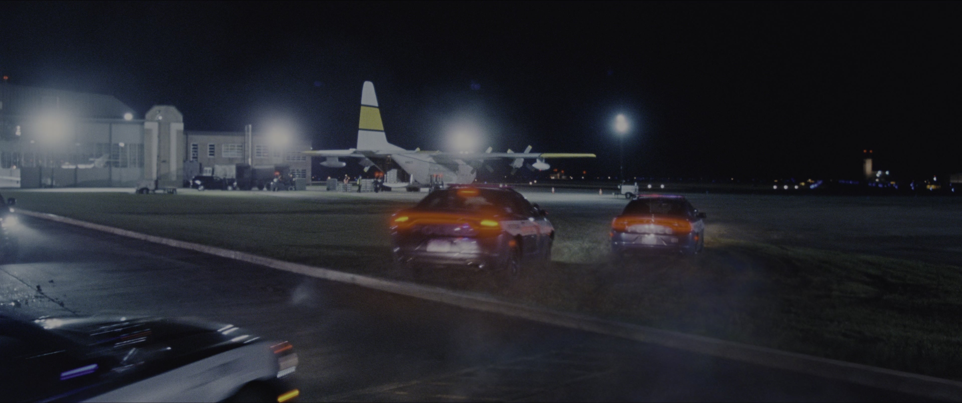 Jack Reacher: Never Go Back (2016), wide, 2.39:1 — film still