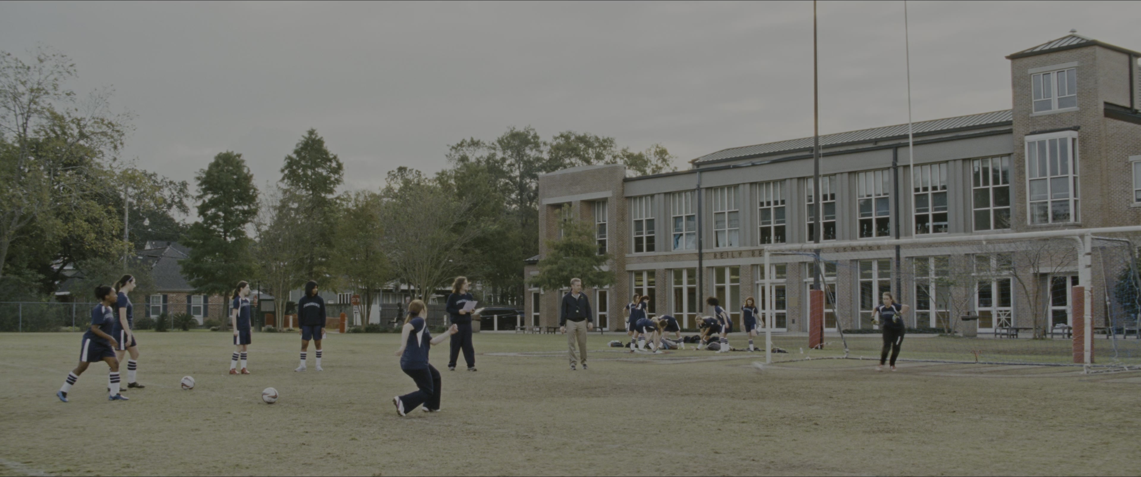 Jack Reacher: Never Go Back (2016), wide, 2.39:1 — film still