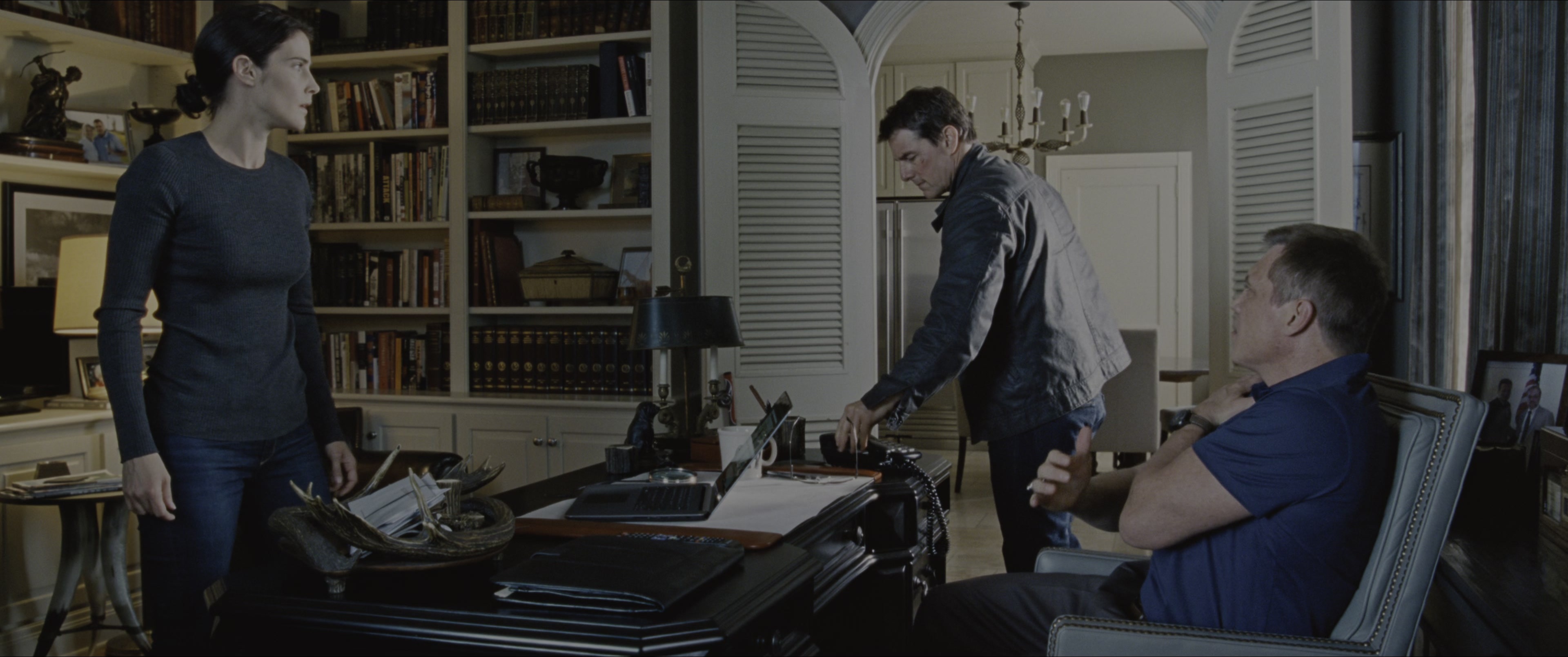 Jack Reacher: Never Go Back (2016), wide, 2.39:1 — film still