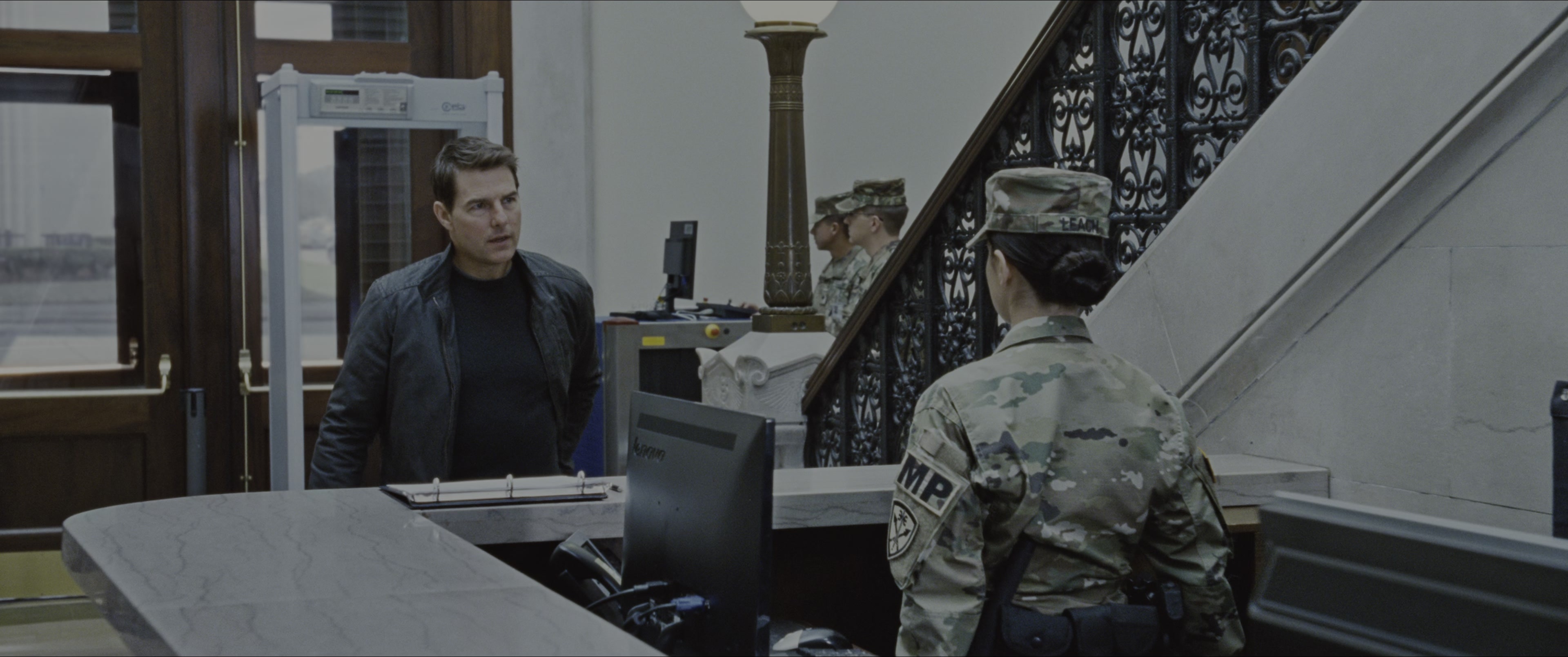 Jack Reacher: Never Go Back (2016), wide, 2.39:1 — film still