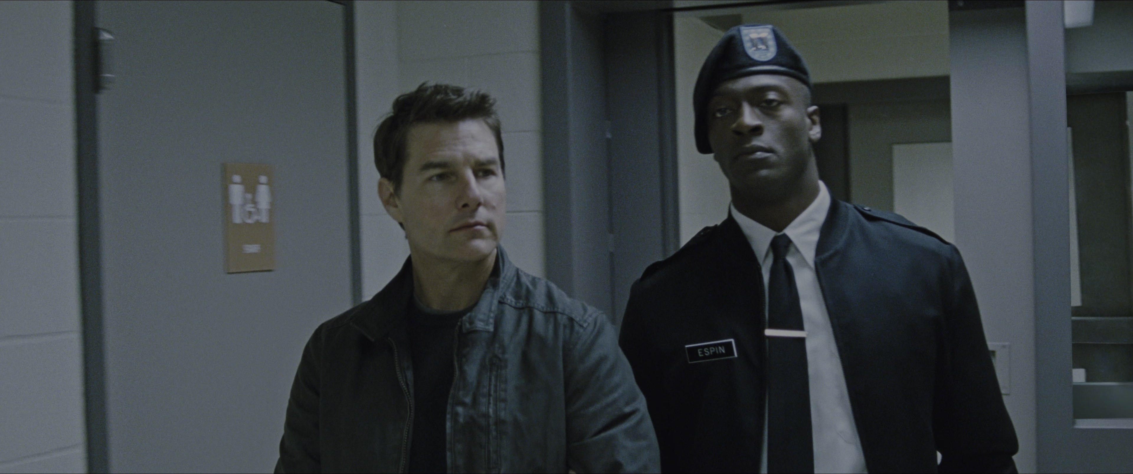 Jack Reacher: Never Go Back (2016), wide, 2.39:1 — film still