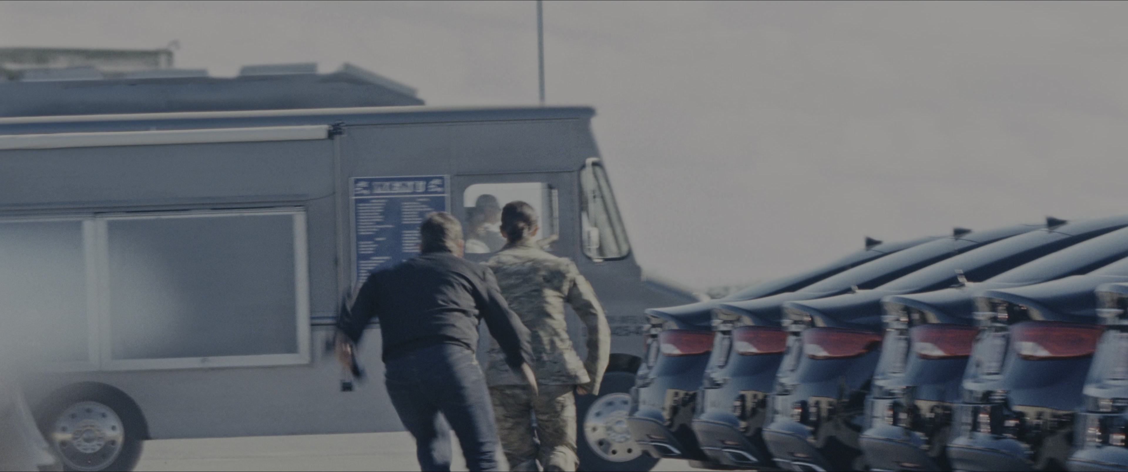 Jack Reacher: Never Go Back (2016), wide, 2.39:1 — film still