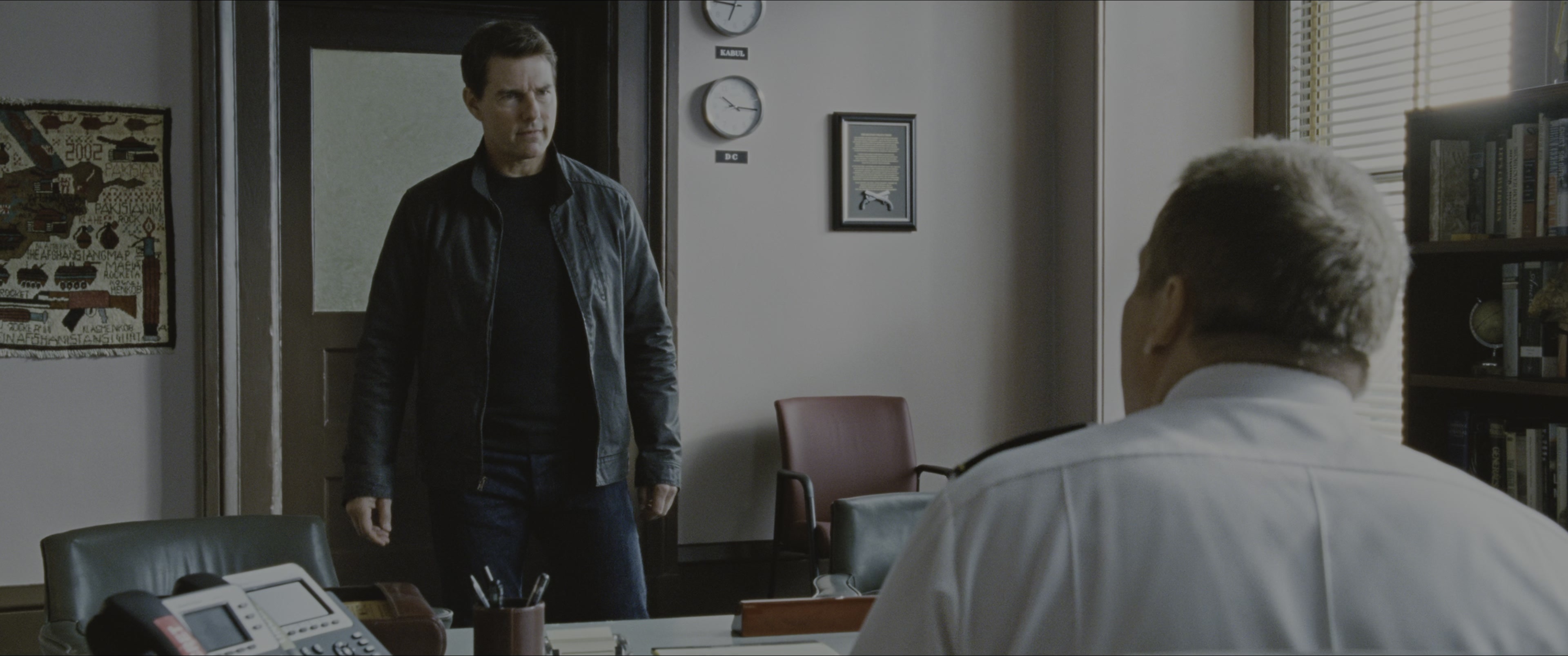 Jack Reacher: Never Go Back (2016), wide, 2.39:1 — film still